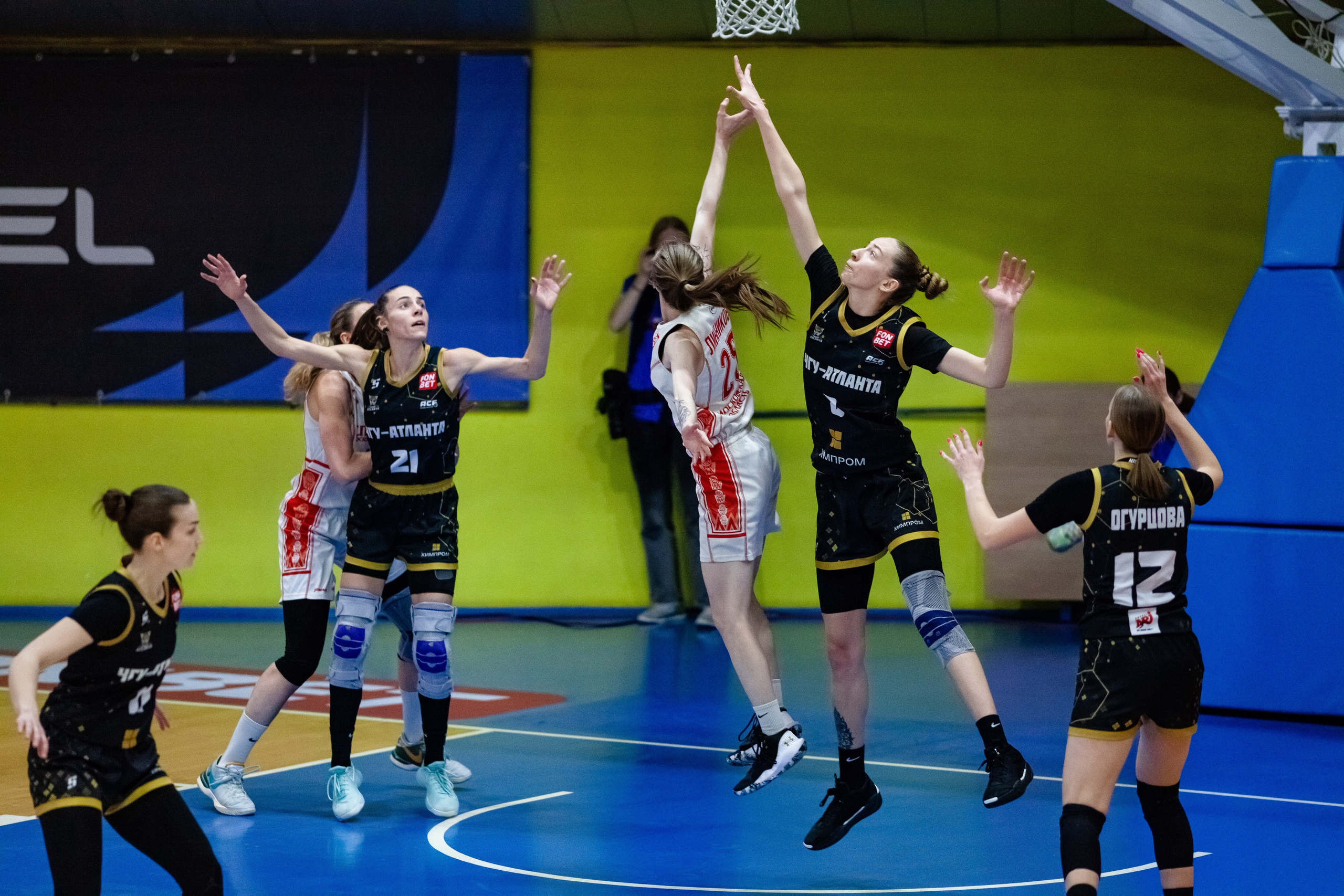 Спартак — ЧГУ-Атланта. Фотография