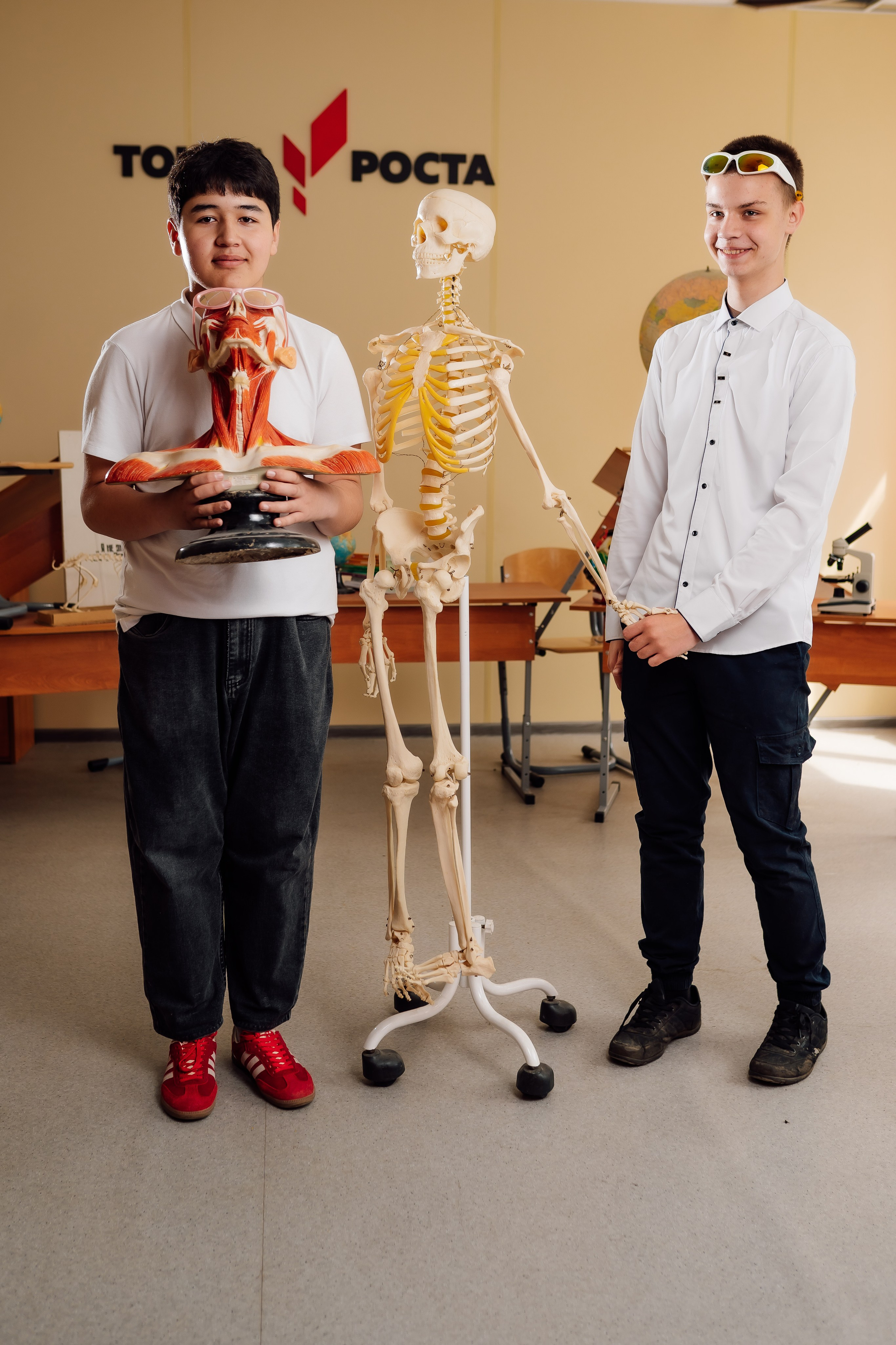 Октябрьский 8 класс. Фотограф Торопец Кристина Абрамова Kanwellia photography