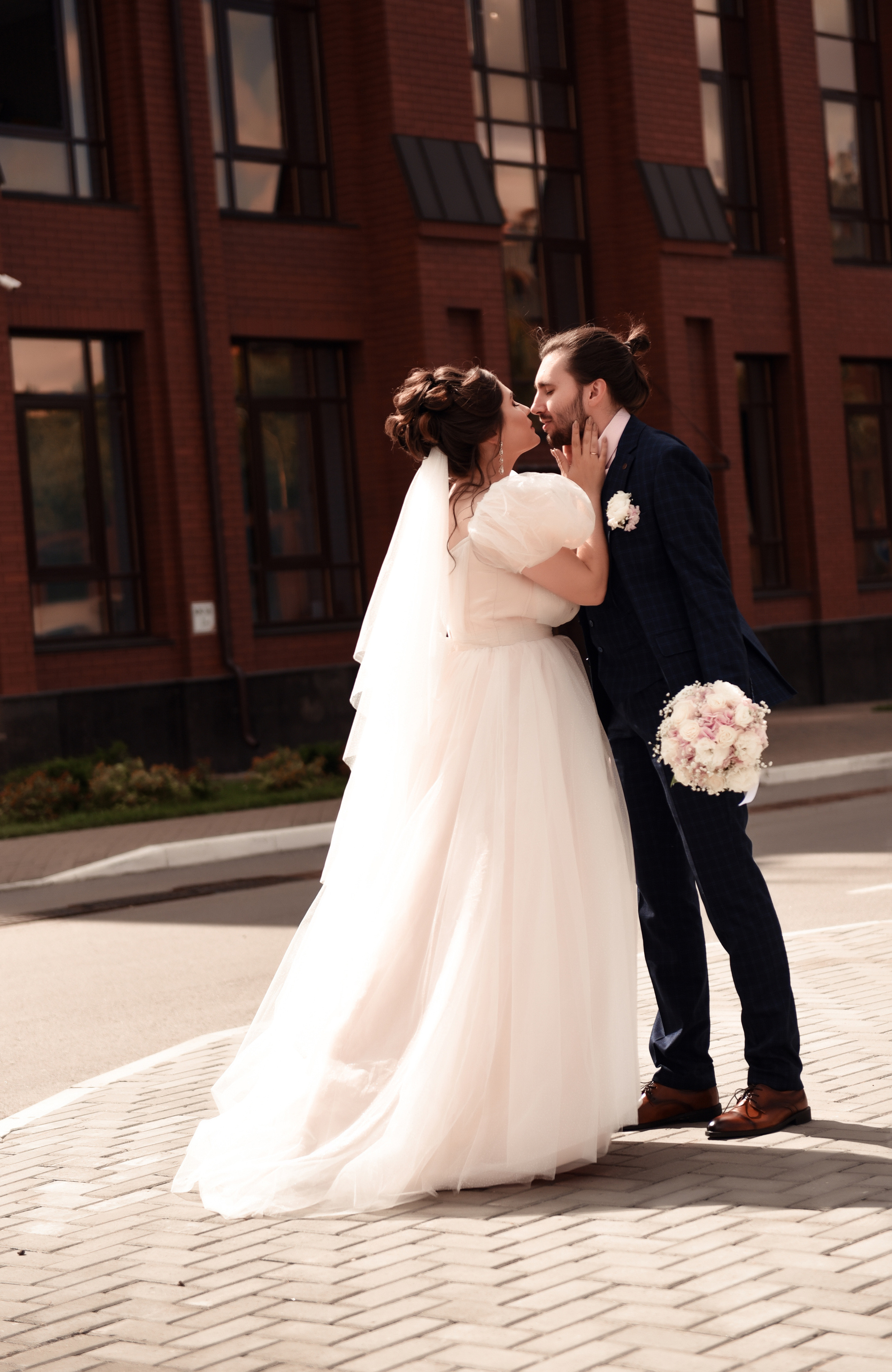 Егор и София Небольшая свадебная серия. Свадебный, семейный, детский, контент фотограф в Омске Максим Ильин