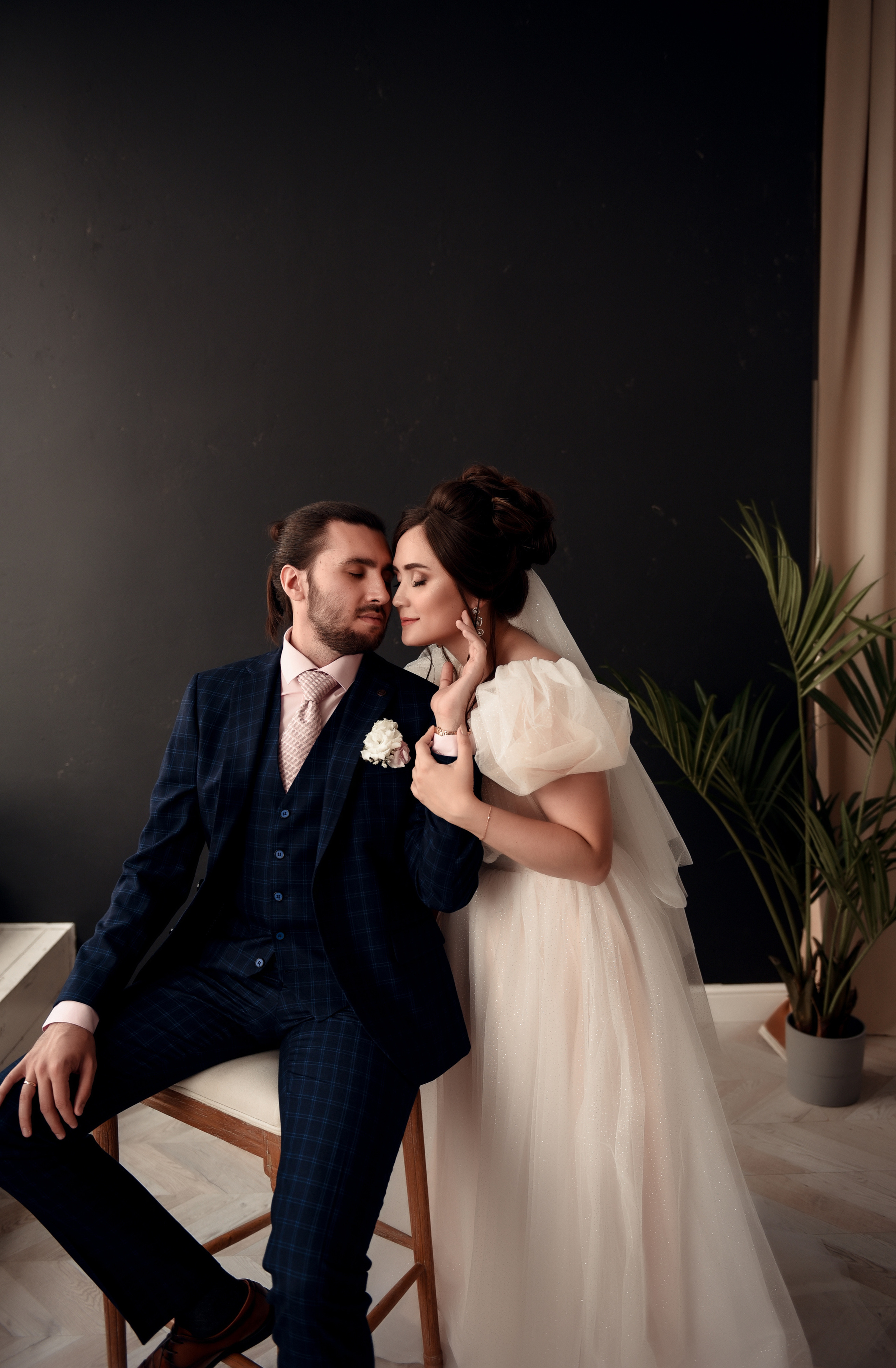 Егор и София Небольшая свадебная серия. Свадебный, семейный, детский, контент фотограф в Омске Максим Ильин