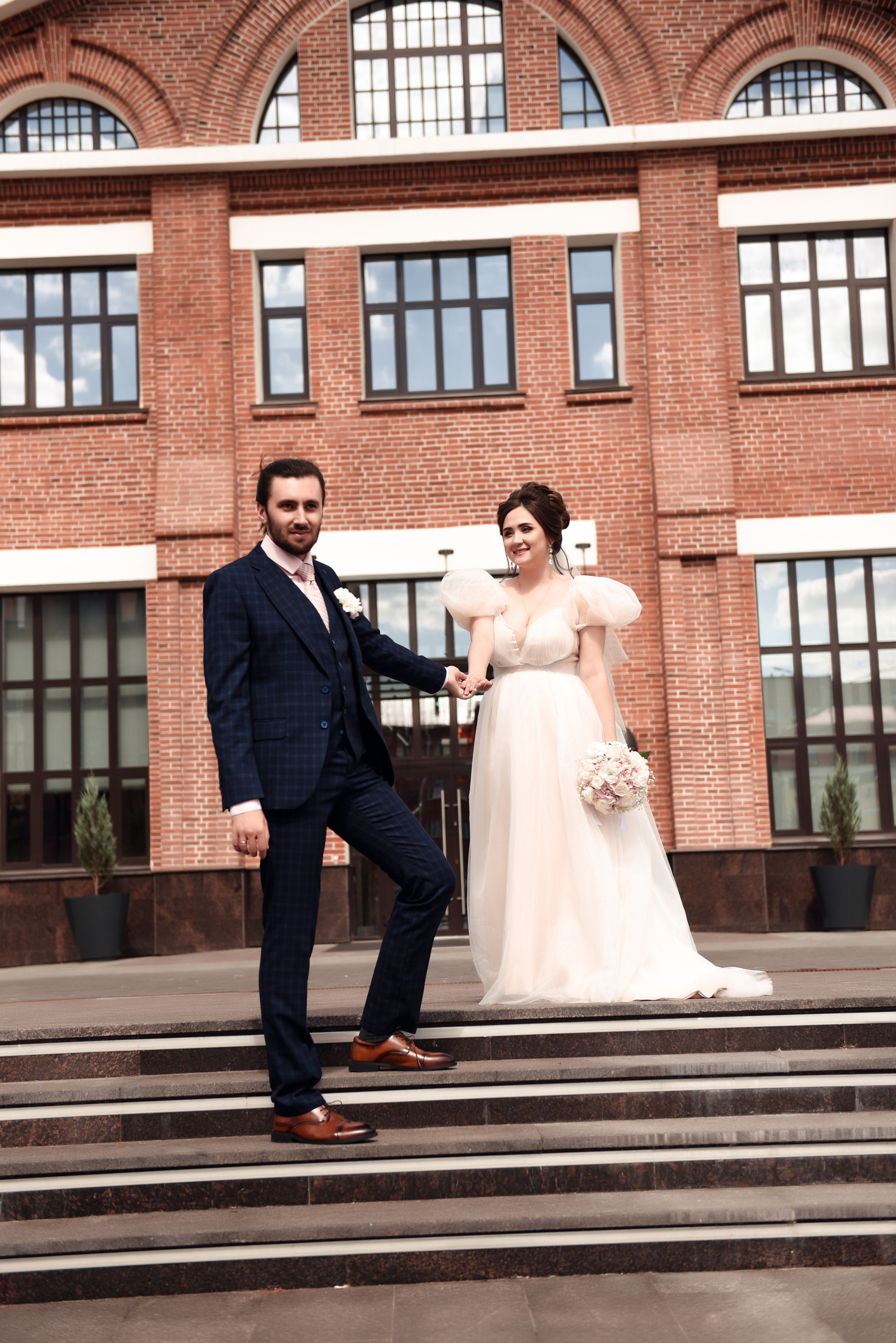 Егор и София Небольшая свадебная серия. Свадебный, семейный, детский, контент фотограф в Омске Максим Ильин