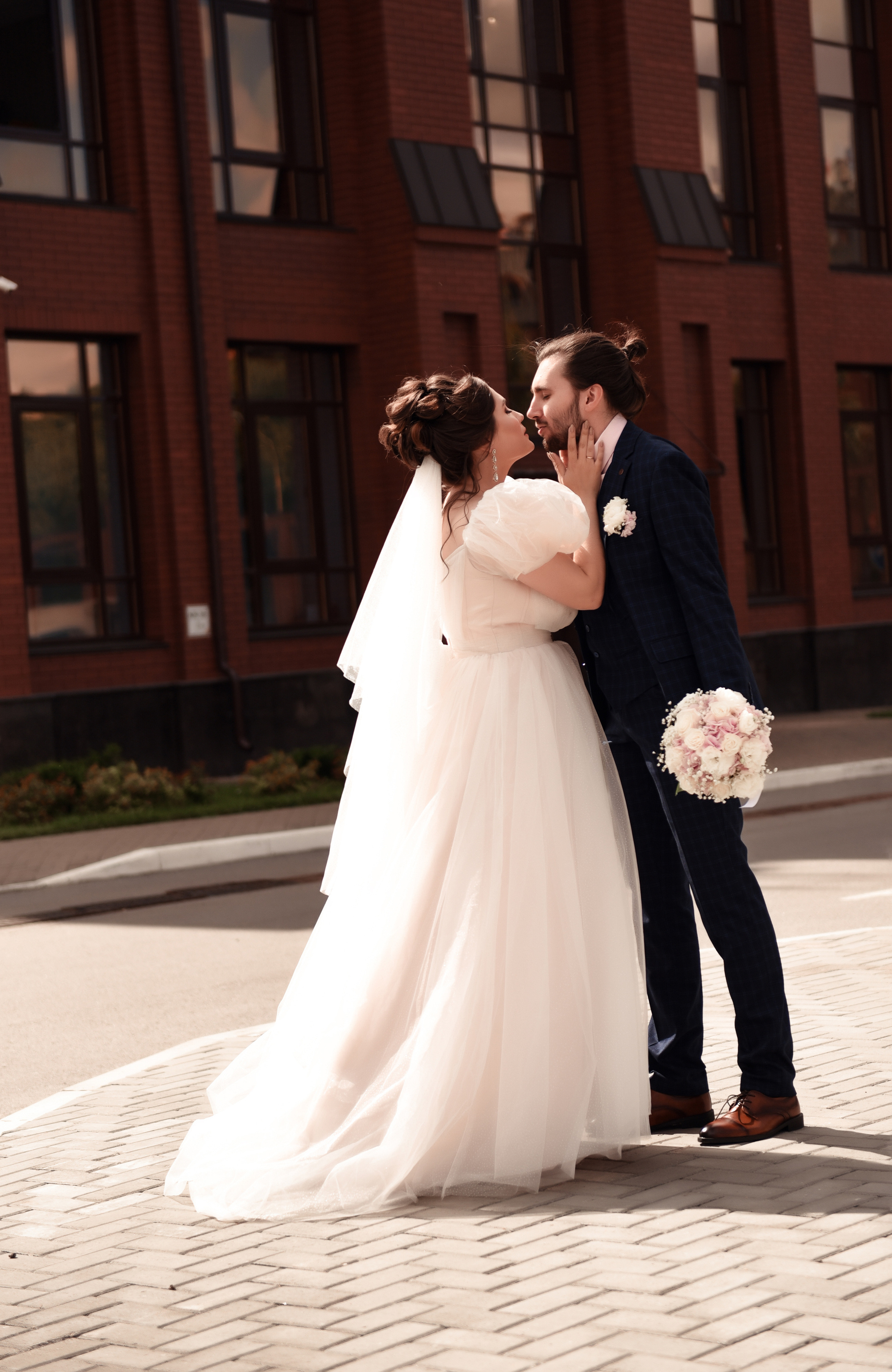 Егор и София Небольшая свадебная серия. Свадебный, семейный, детский, контент фотограф в Омске Максим Ильин