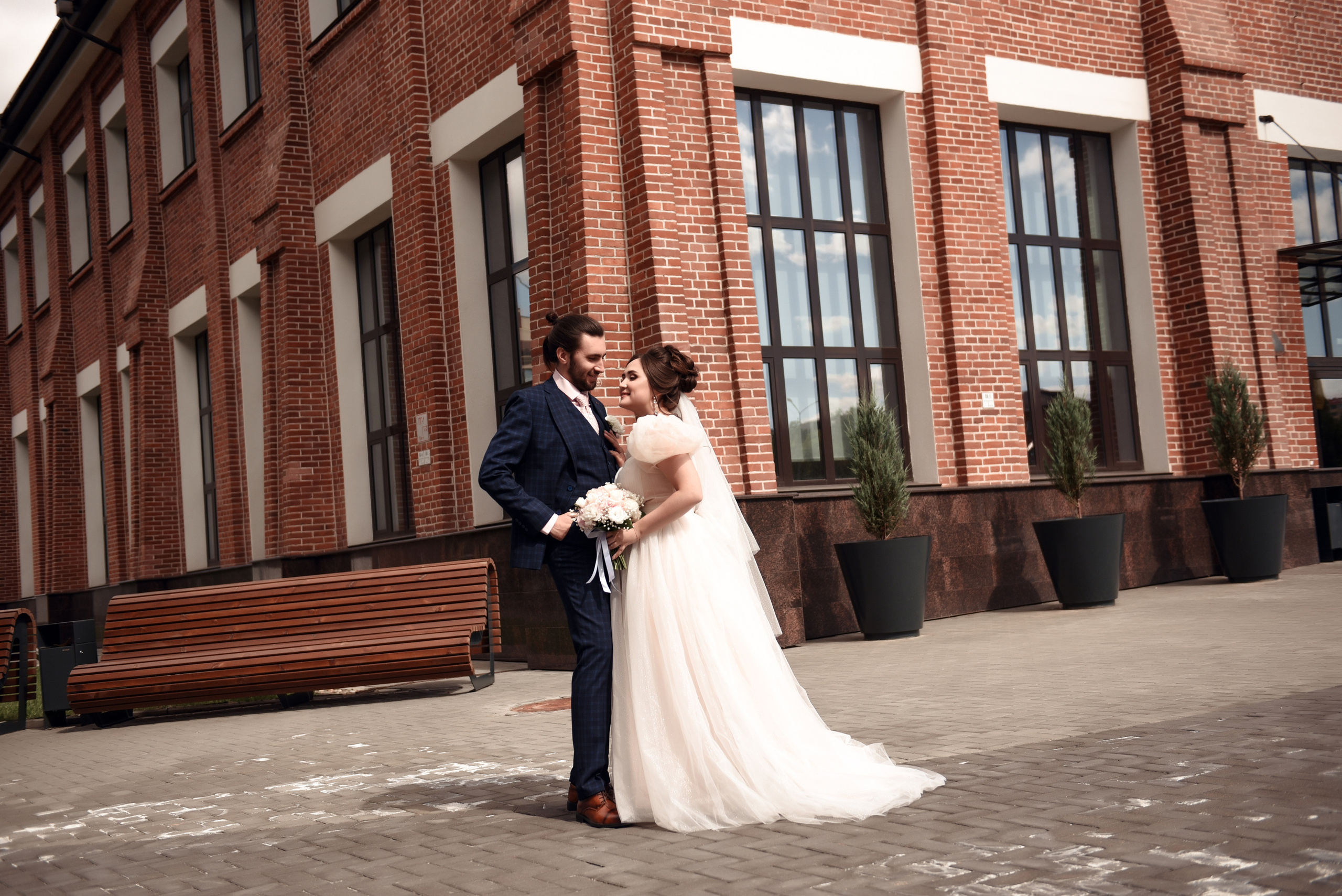 Егор и София Небольшая свадебная серия. Свадебный, семейный, детский, контент фотограф в Омске Максим Ильин