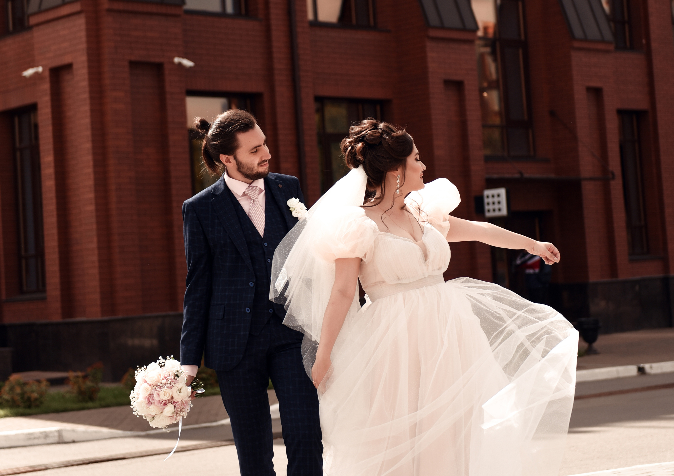 Егор и София Небольшая свадебная серия. Свадебный, семейный, детский, контент фотограф в Омске Максим Ильин