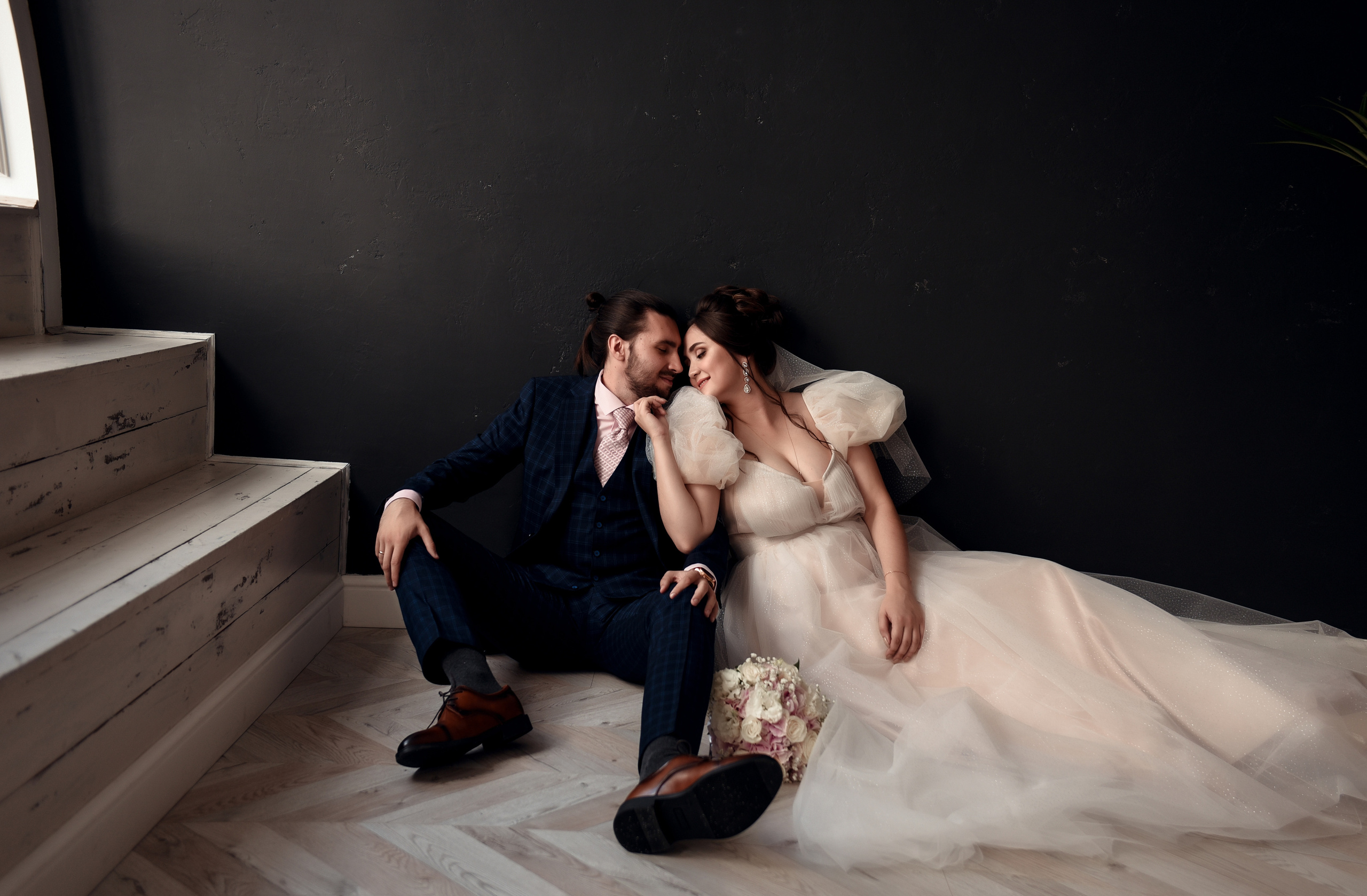 Егор и София Небольшая свадебная серия. Свадебный, семейный, детский, контент фотограф в Омске Максим Ильин