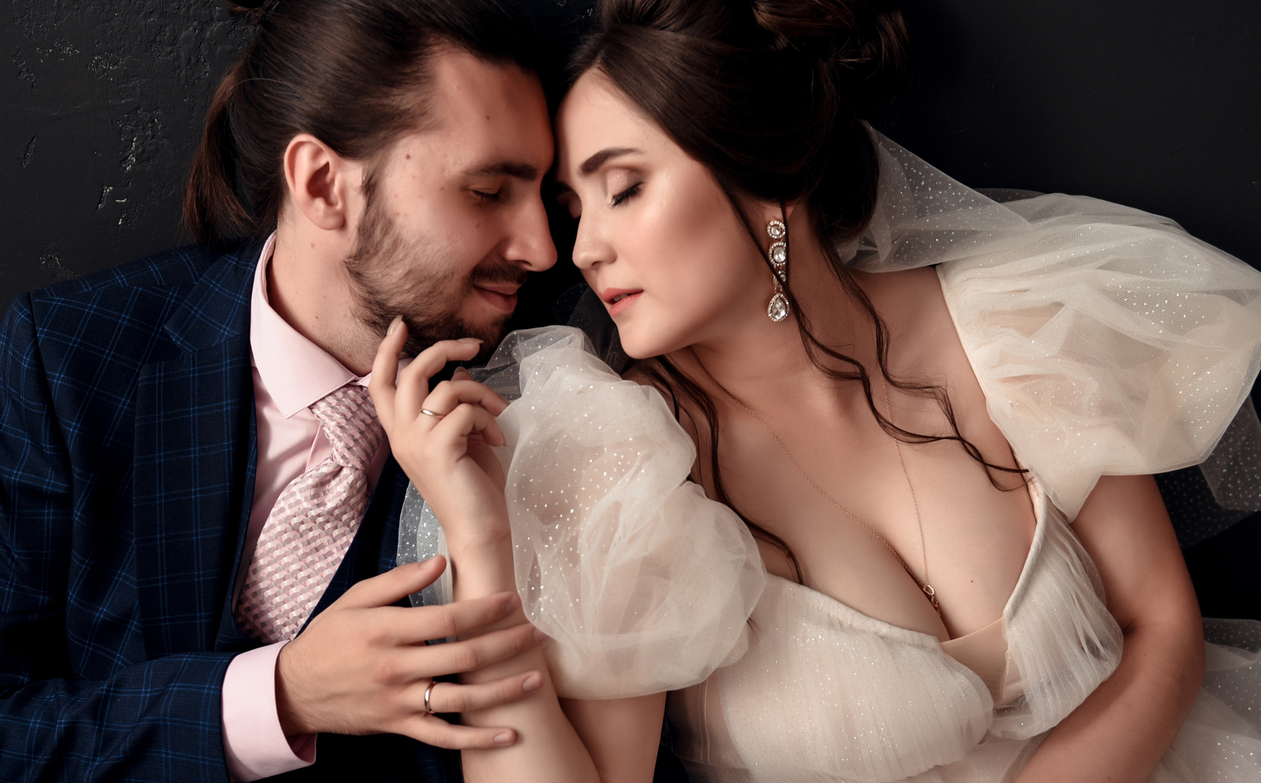 Егор и София Небольшая свадебная серия. Свадебный, семейный, детский, контент фотограф в Омске Максим Ильин