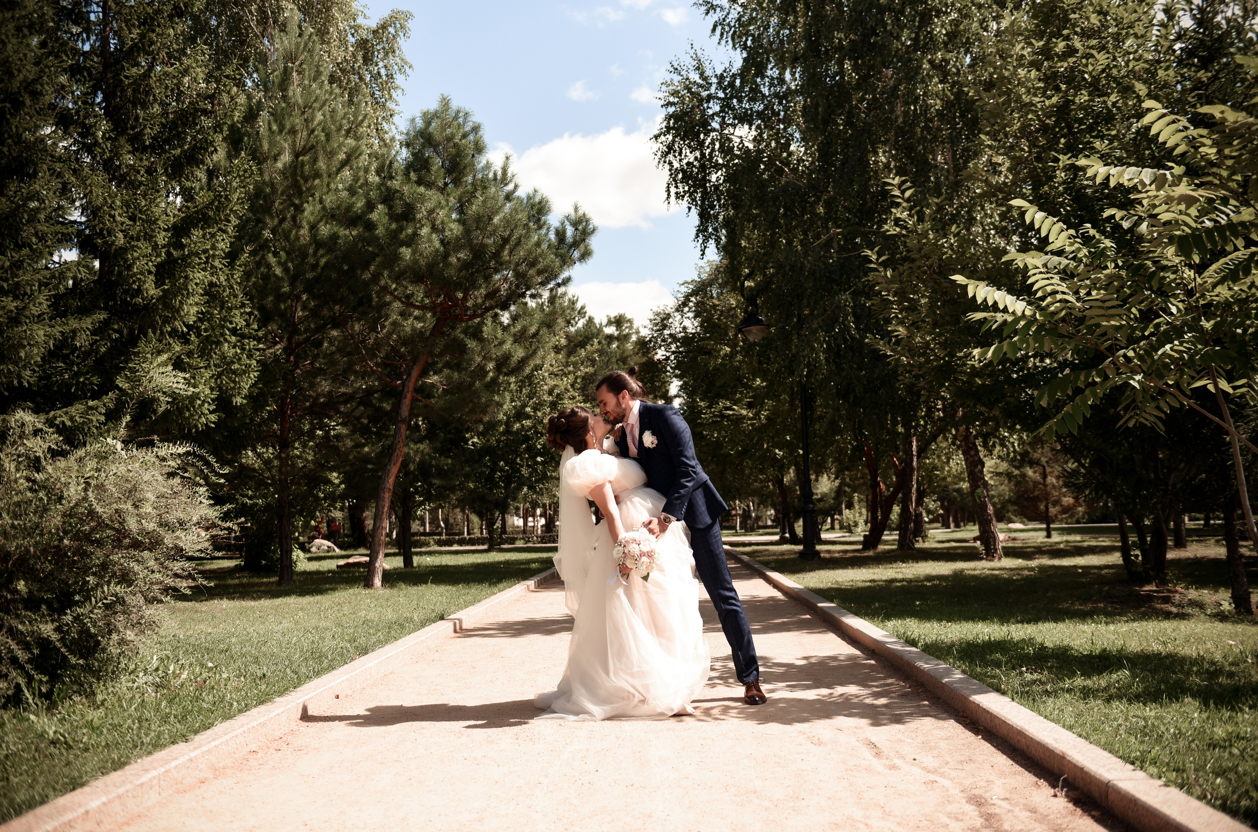 Егор и София Небольшая свадебная серия. Свадебный, семейный, детский, контент фотограф в Омске Максим Ильин