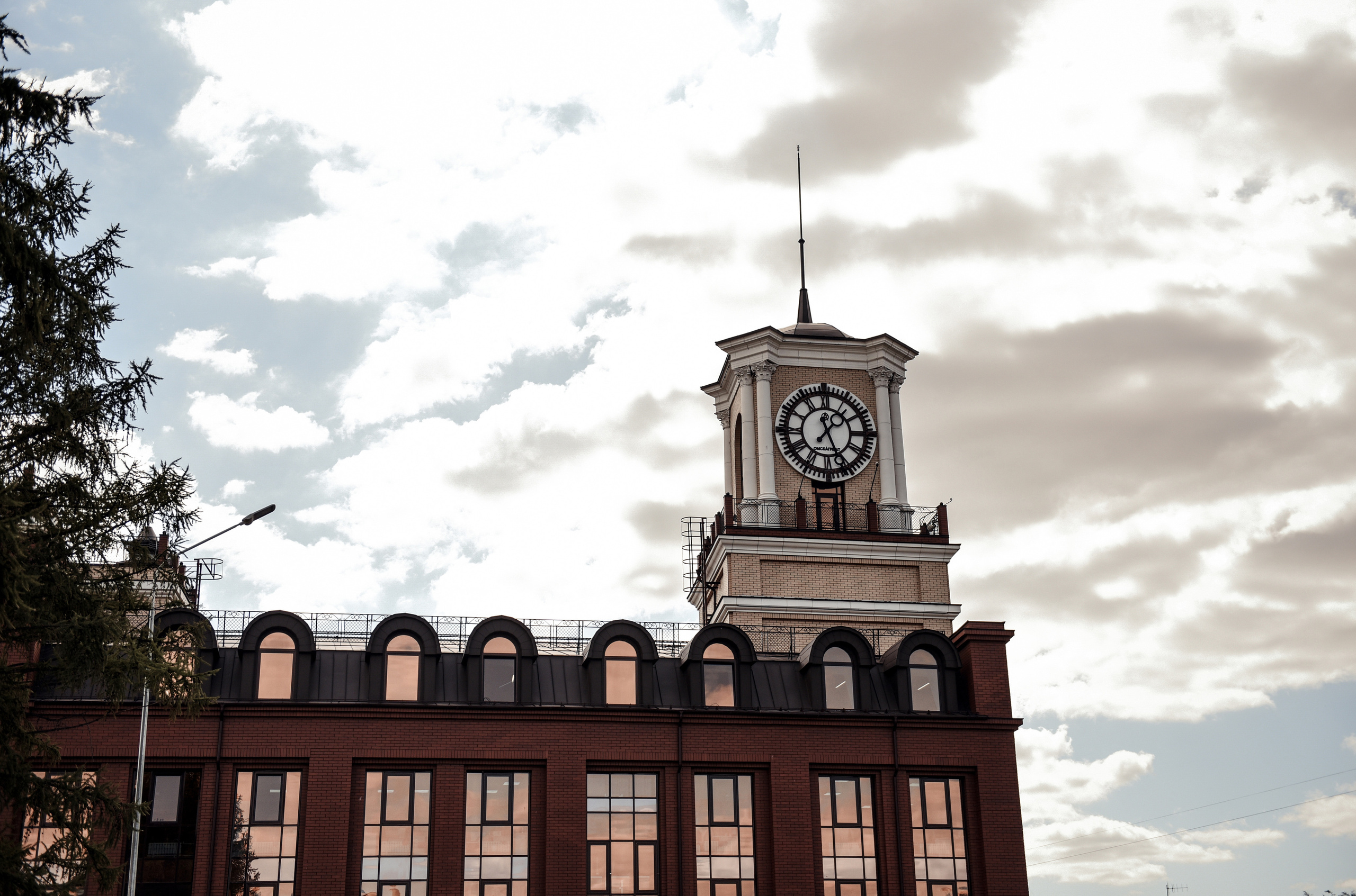 Егор и София Небольшая свадебная серия. Свадебный, семейный, детский, контент фотограф в Омске Максим Ильин