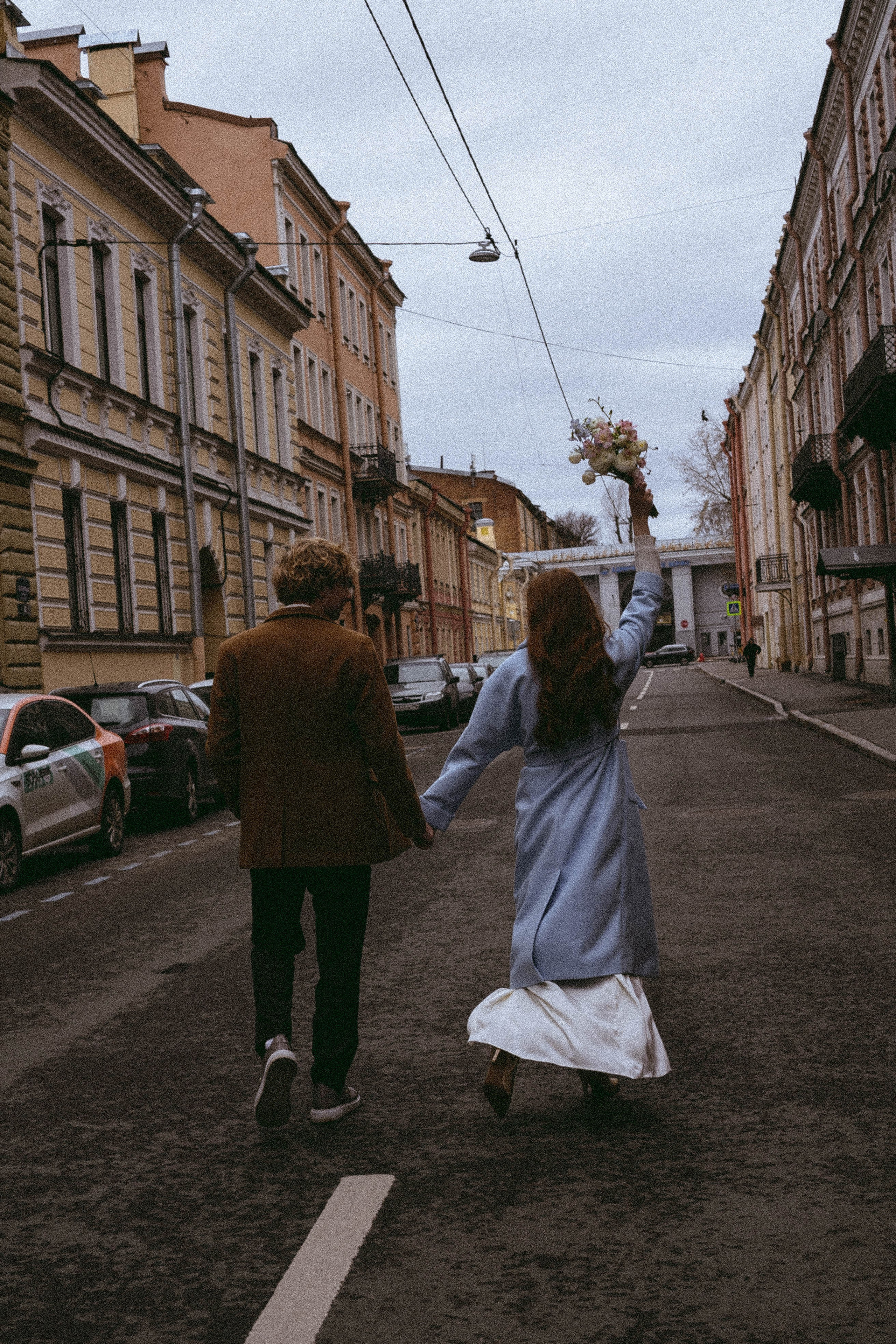 СВАДЕБНАЯ СЬЕМКА В ОТЕЛЕ. СБОРЫ ЖЕНИХА И НЕВЕСТЫ И ТАКЖЕ ТОР И ПОДГОТОВКА К ПРОГУЛКЕ И ПРОГУЛКА ПО ПЕТРОГРАДКЕ. Профессиональный фотограф, Санкт-Петербург — Виктория Богомолова