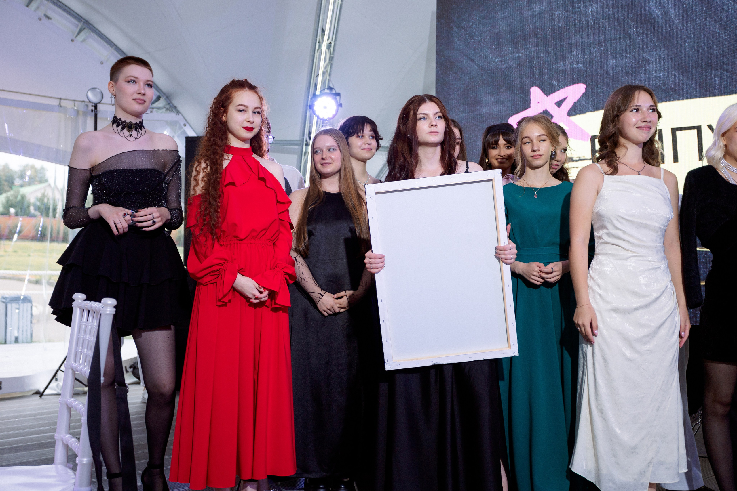 ВЫПУСКНОЙ: Волки-Липки. Все фото. Профессиональный фотограф в Ижевске Леша Петров