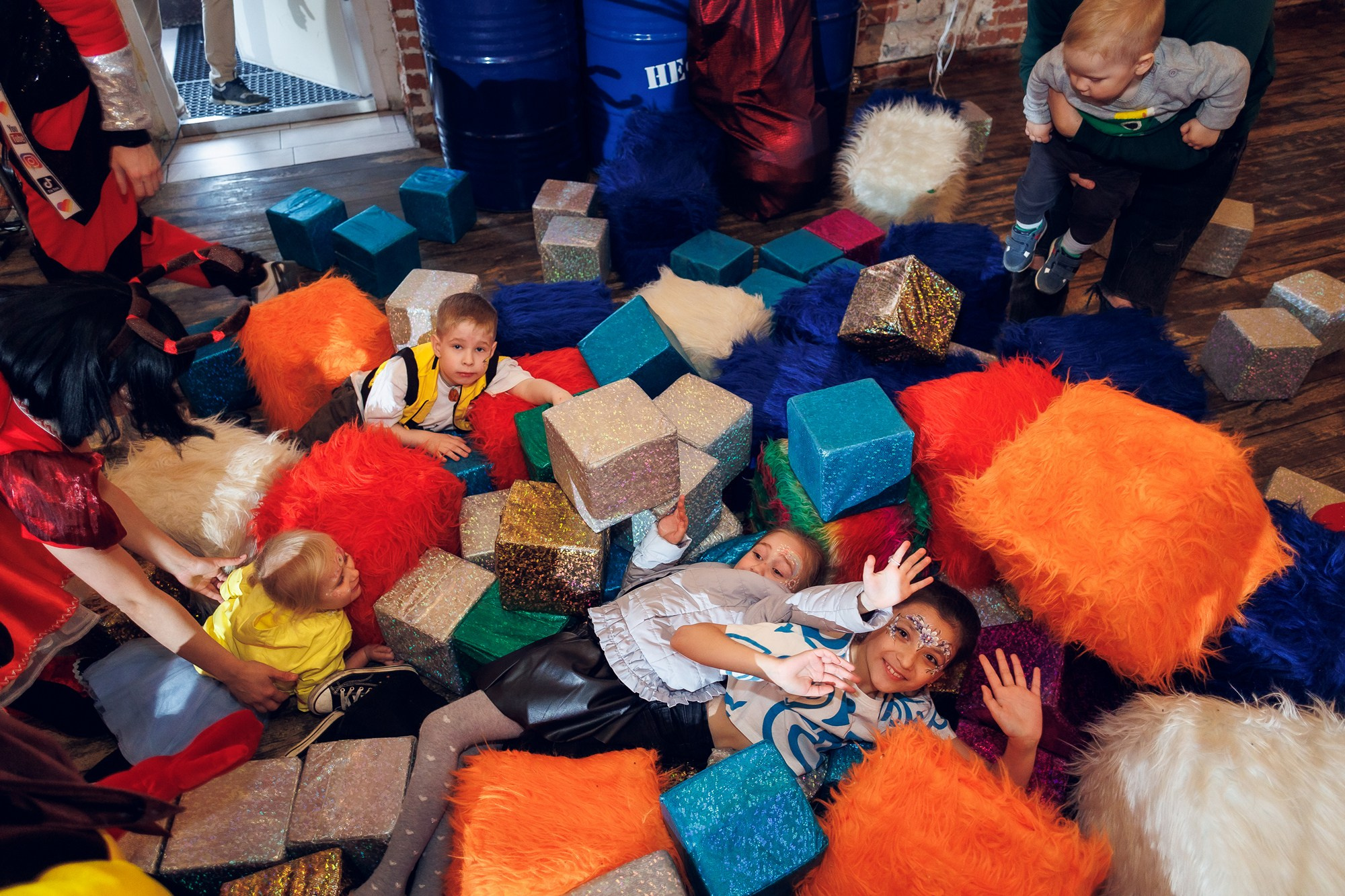 ДР В ЛОФТЕ. Свадебный и репортажный фотограф в Москве и Московской области