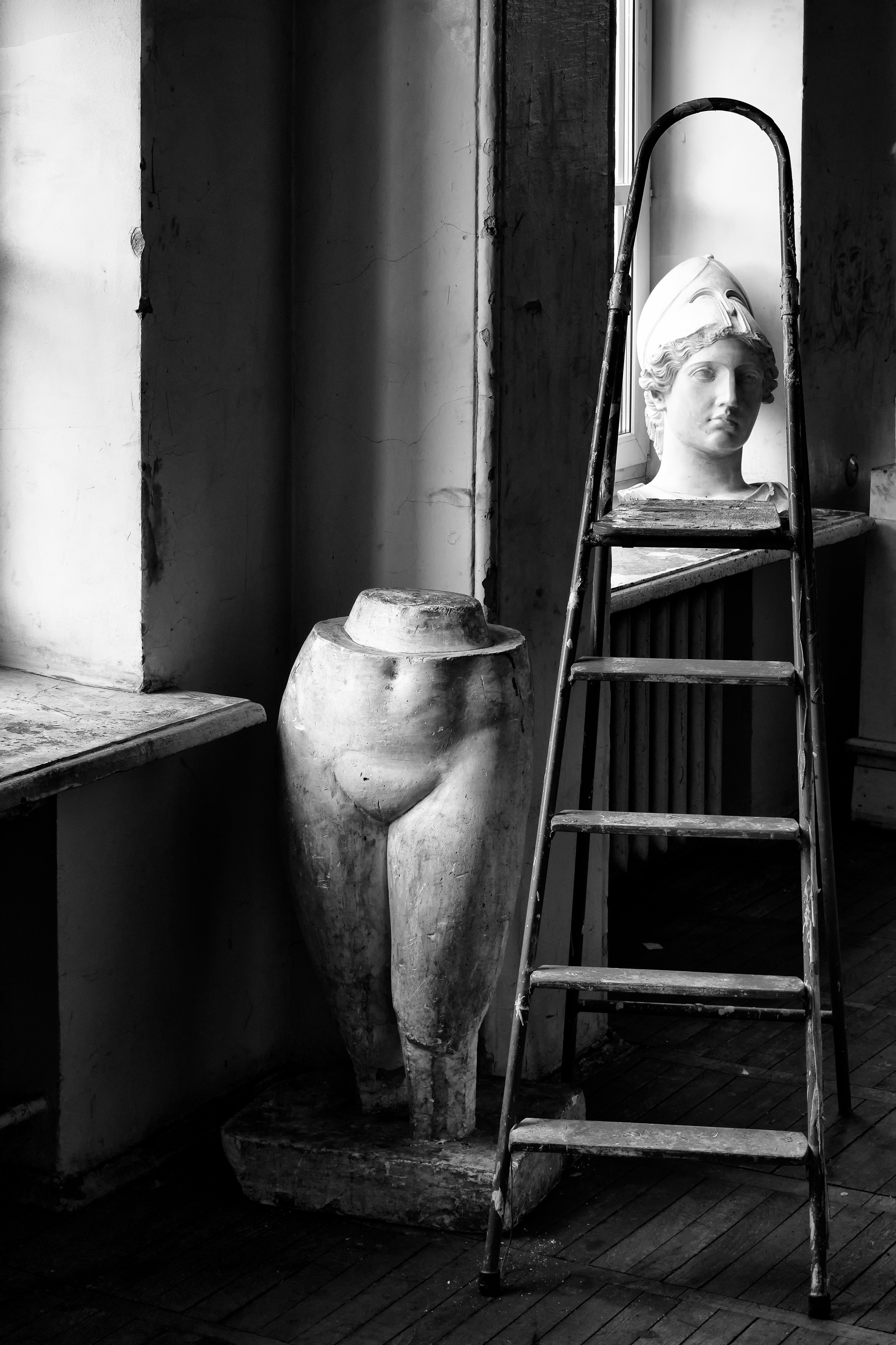 The life of sculptures. Vasiliy Riabovol — Fine Art Photographer | Time, Space, and Silence