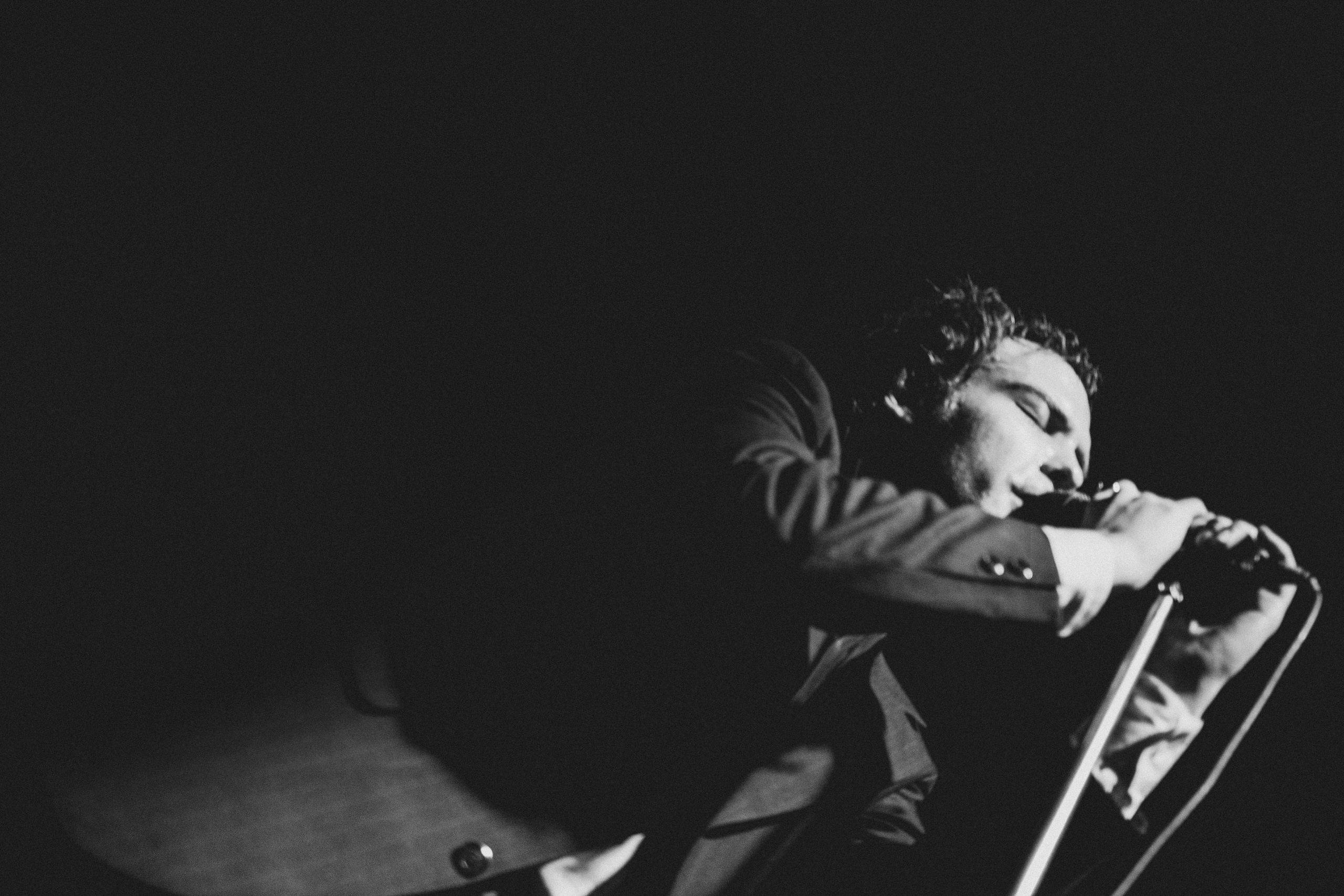 Диктофон. Фотограф для музыкантов, фотограф на концерт, концертный фотограф, съемка концерта, бэкстейдж фотограф