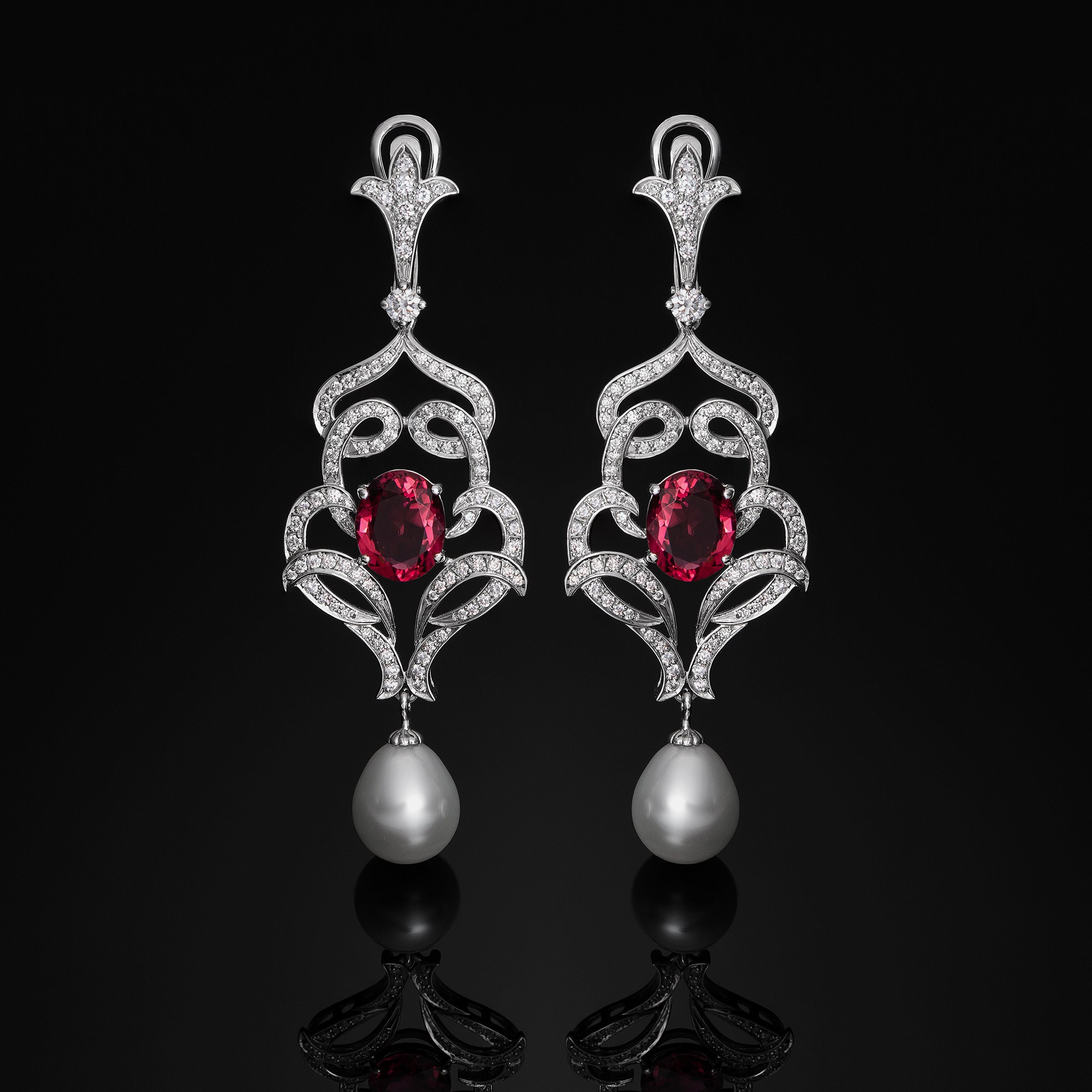 Фотосъемка ювелирных украшений. Предметный и рекламный фотограф в Москве и Московской области Максим Стриганов