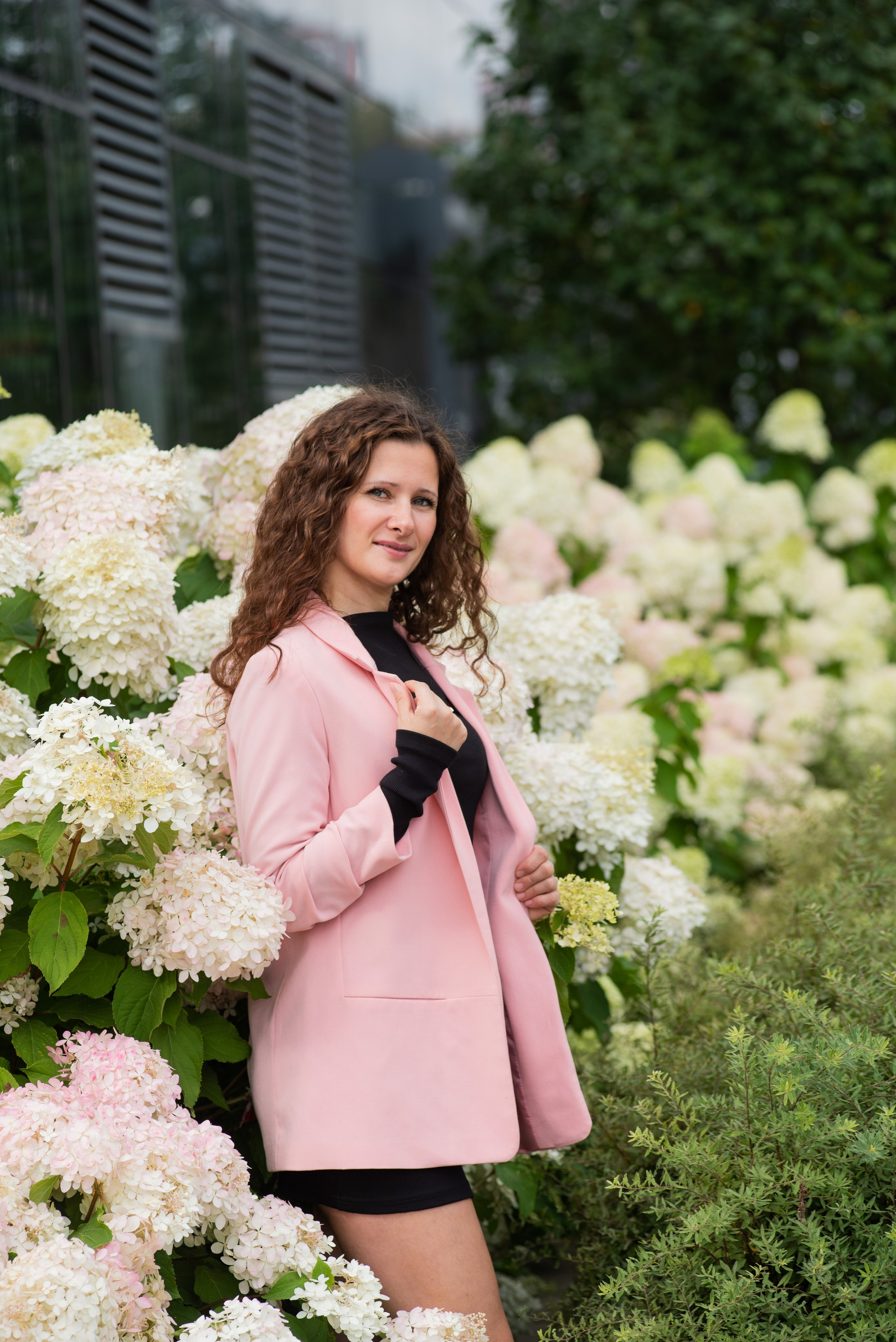 Ирина Ельцин Центр. Семейный и женский фотограф, контент фотосессия в Екатеринбурге