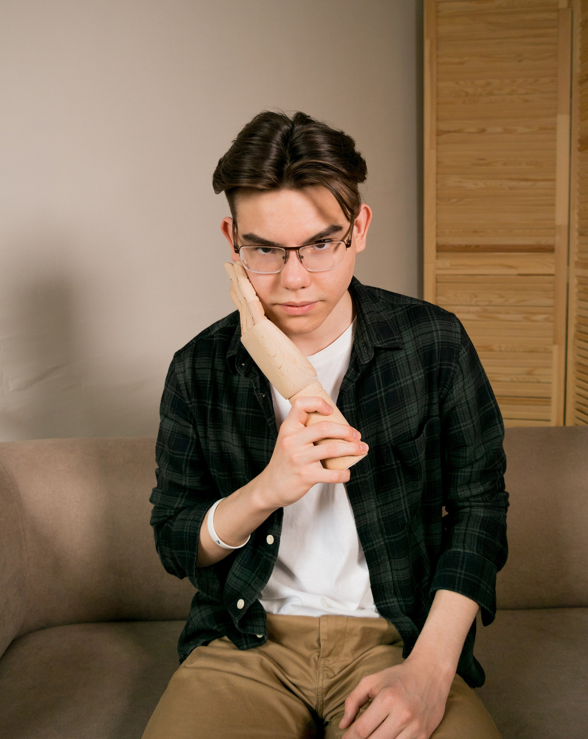 Фотосессии в Краснодаре для специалистов, коучей, экспертов. AI Фотограф Краснодар: мужские и женские фотосессии, стилизация съемки. Нейро-фотосессии онлайн