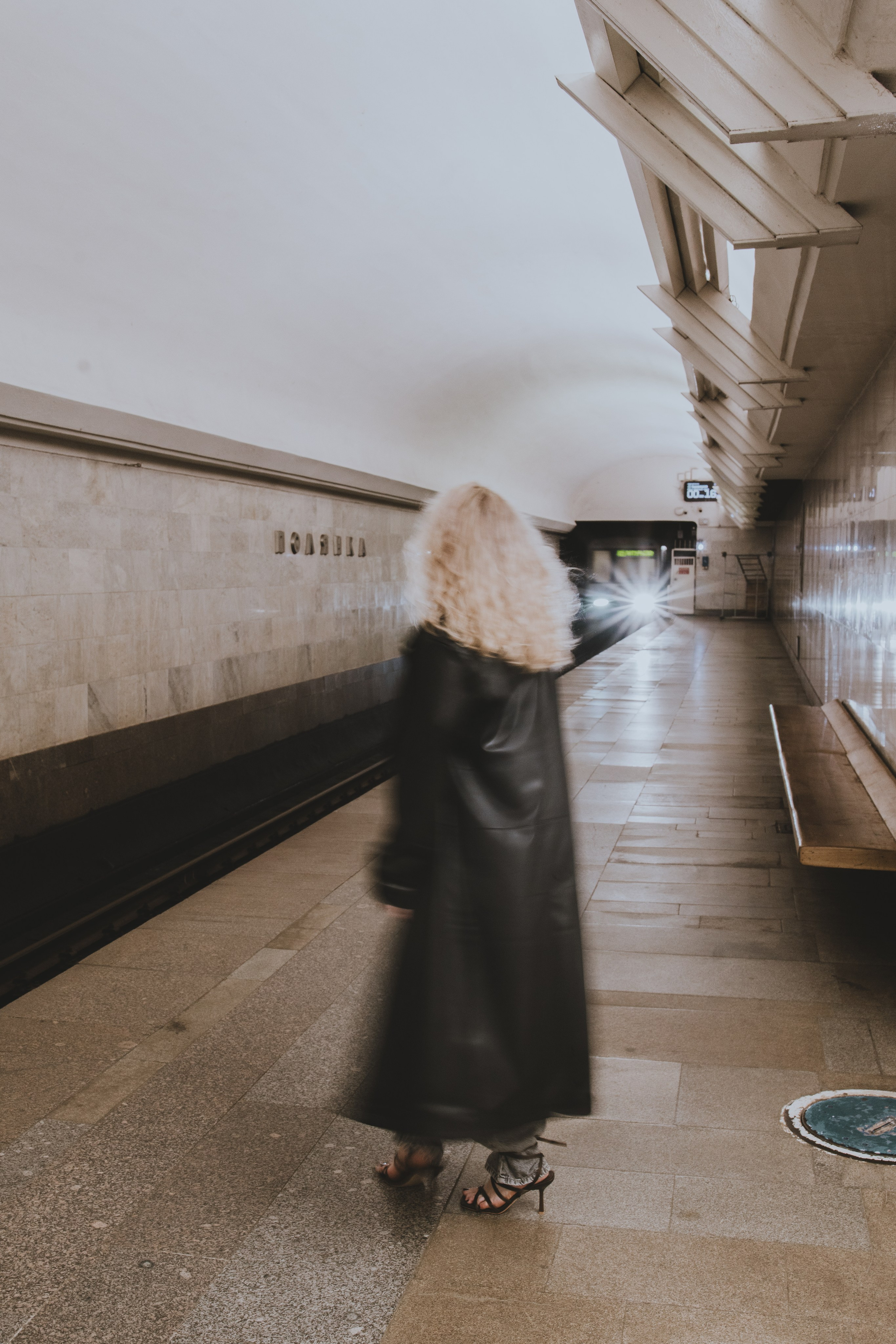 В метро. Фотограф в Москве и МО Ангелина Фоминых