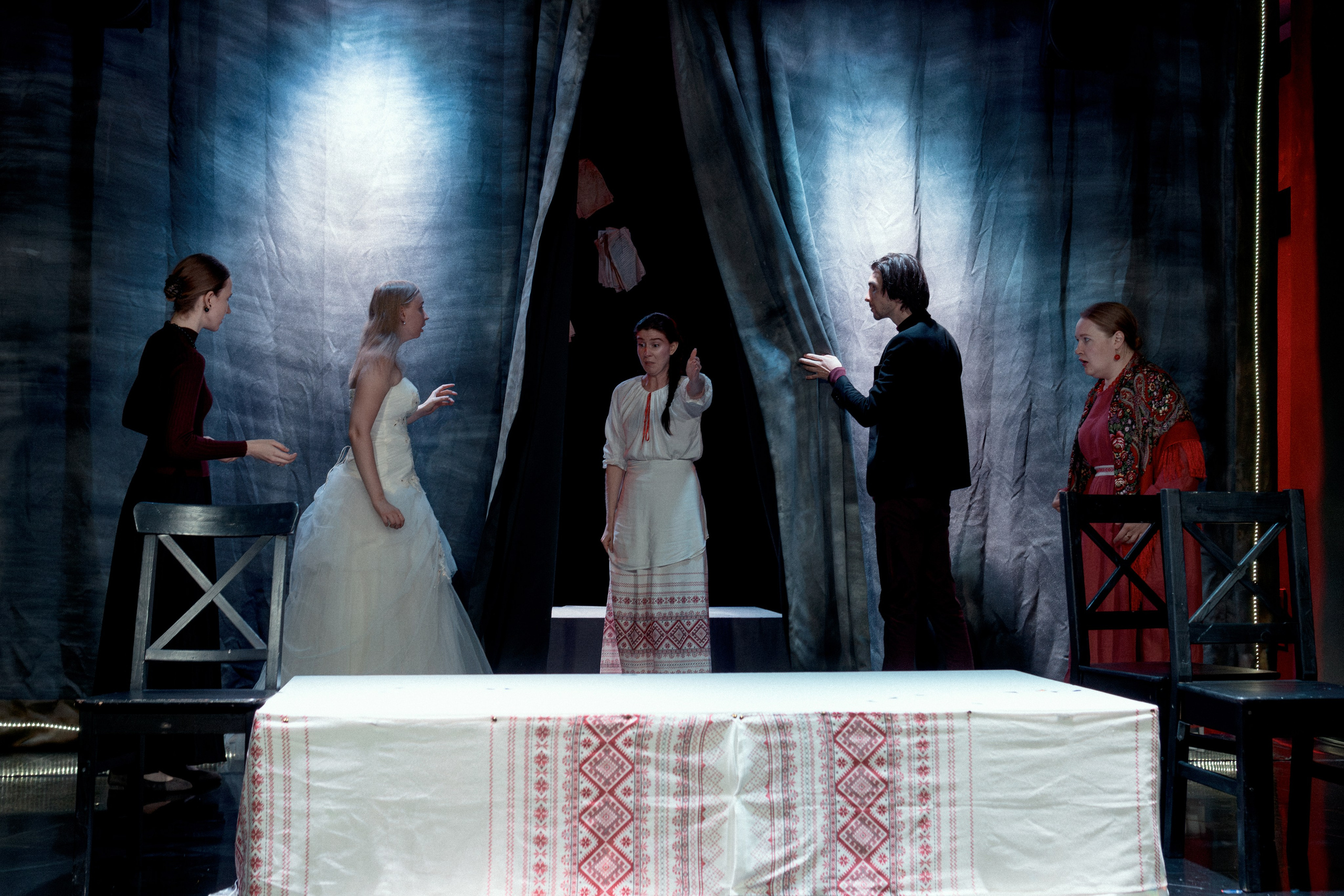 Спектакль «Женитьба». Репортажный и портретный фотограф Андрей Гаровский