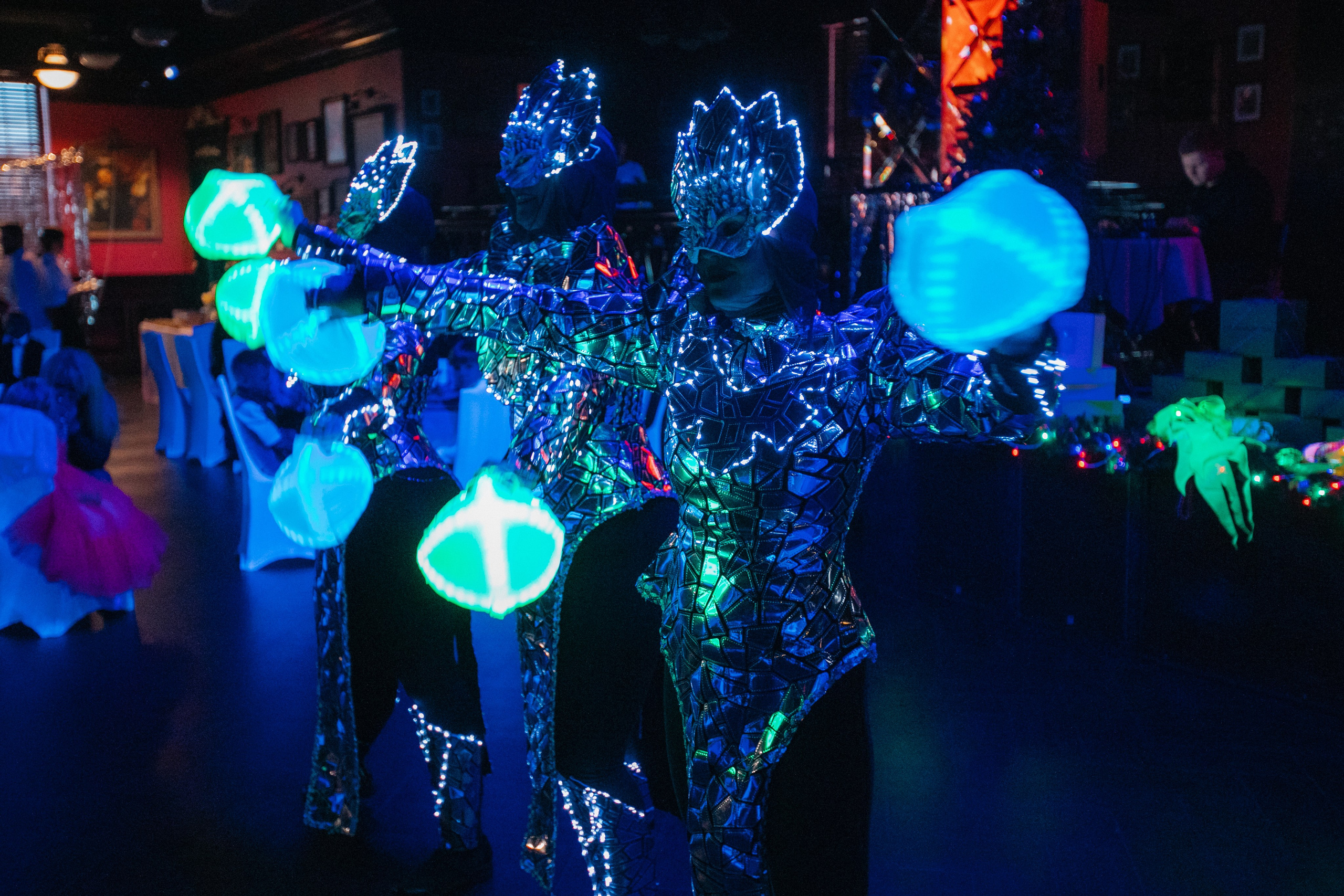 Автограф дети. Новогоднее мероприятие. Роман Урумбаев фотограф Нижневартовск