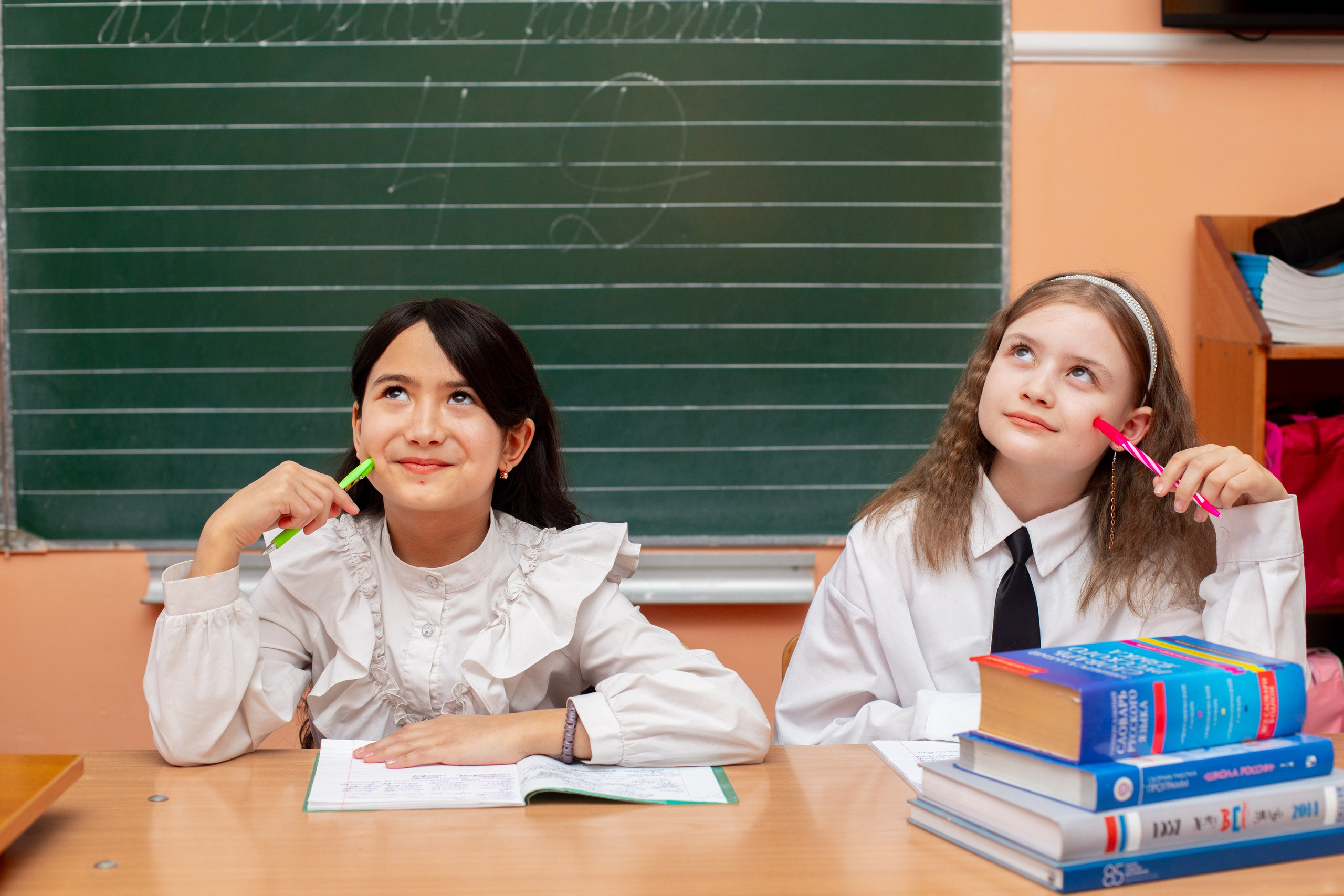 Альбомы с самого детства. +79237847111