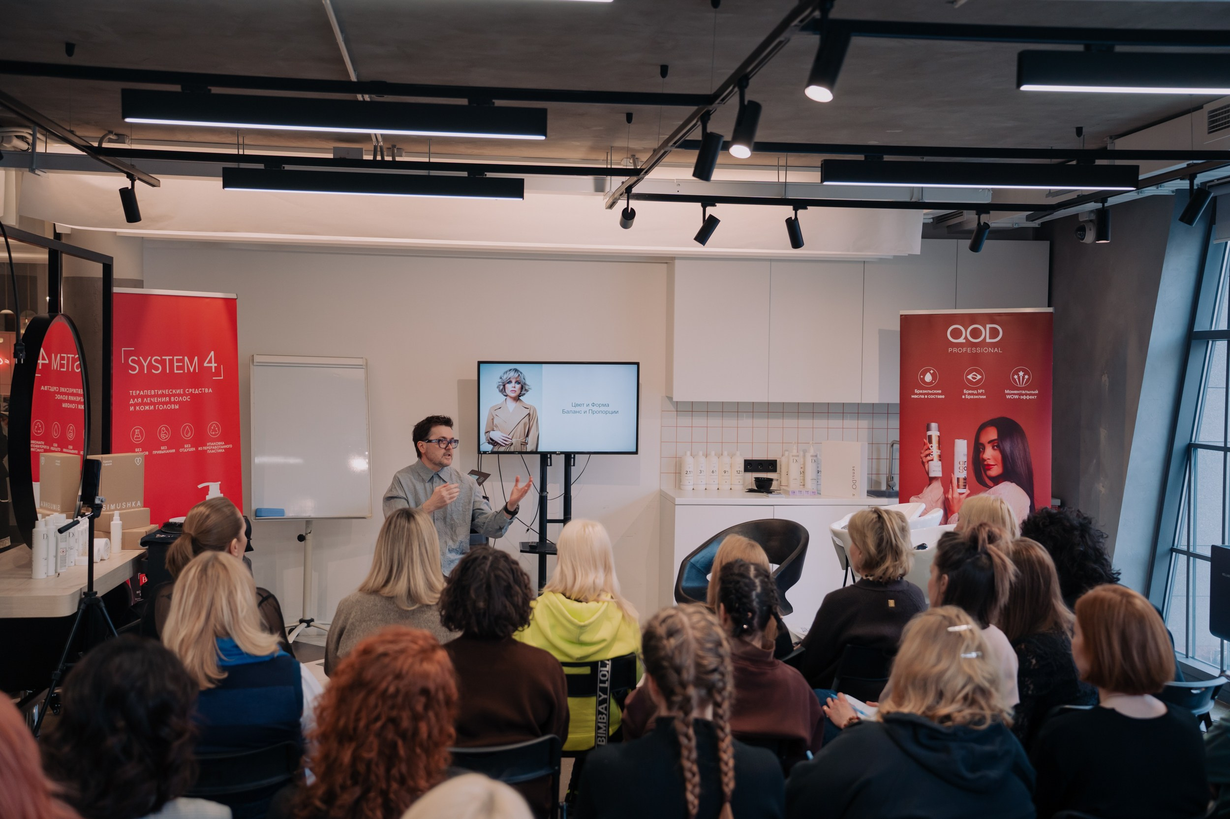 Мастер класс по стрижкам от Олега Курникова. Портретный и репортажный фотограф в Санкт-Петербурге Максим Пашков