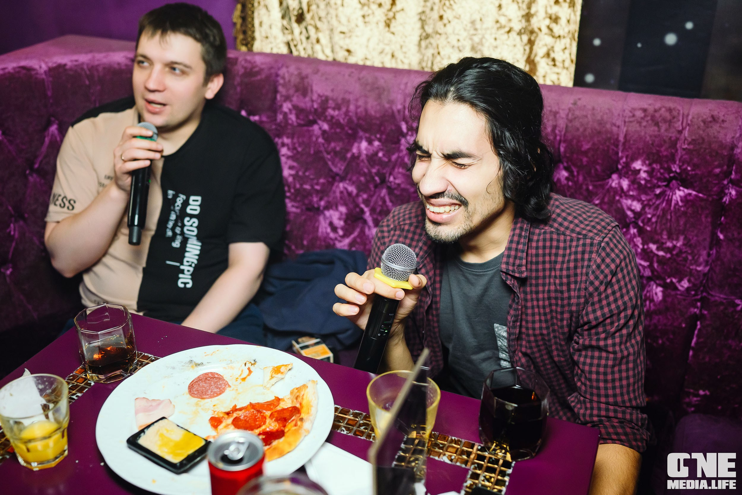 Фоторепортаж из караоке-клуба Эйфория. One Media Life: фоторепортажи, фотоотчеты с мероприятий и заведений