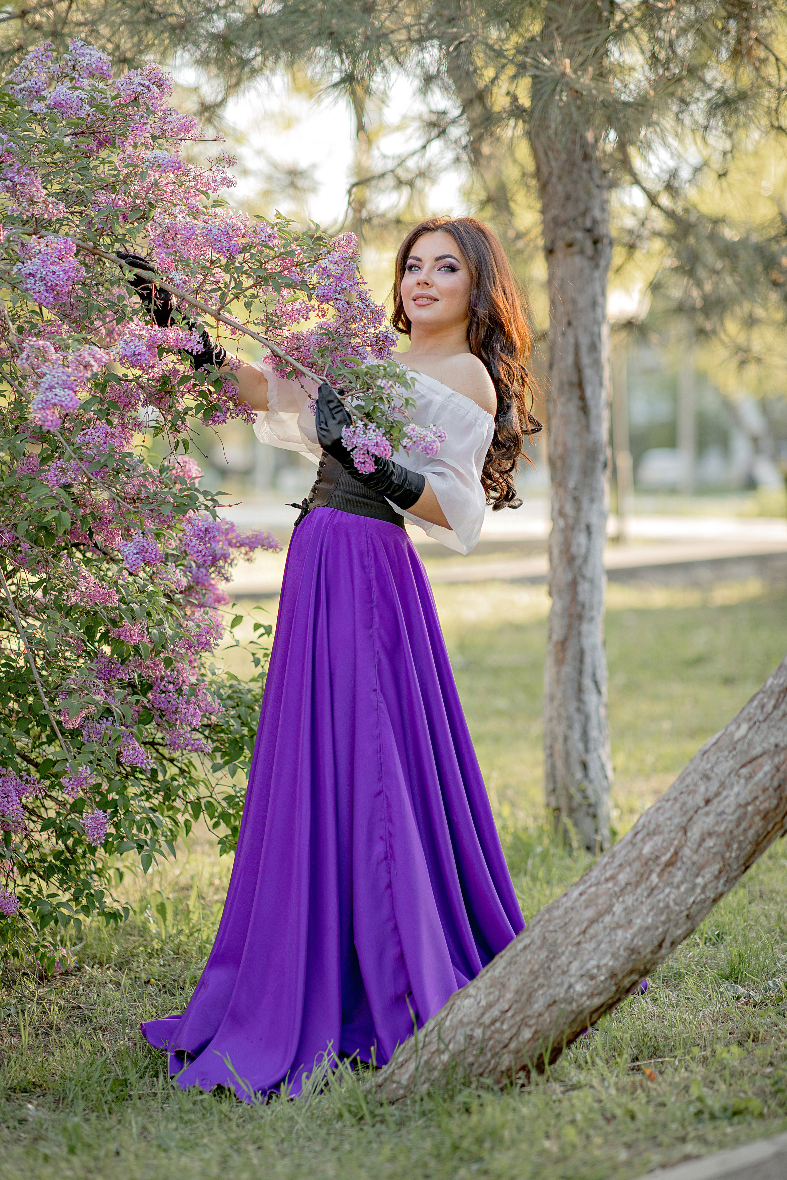 В цветении. Фотограф-стилист Крым Прокат одежды в Крыму. Фотосессии в Крыму
