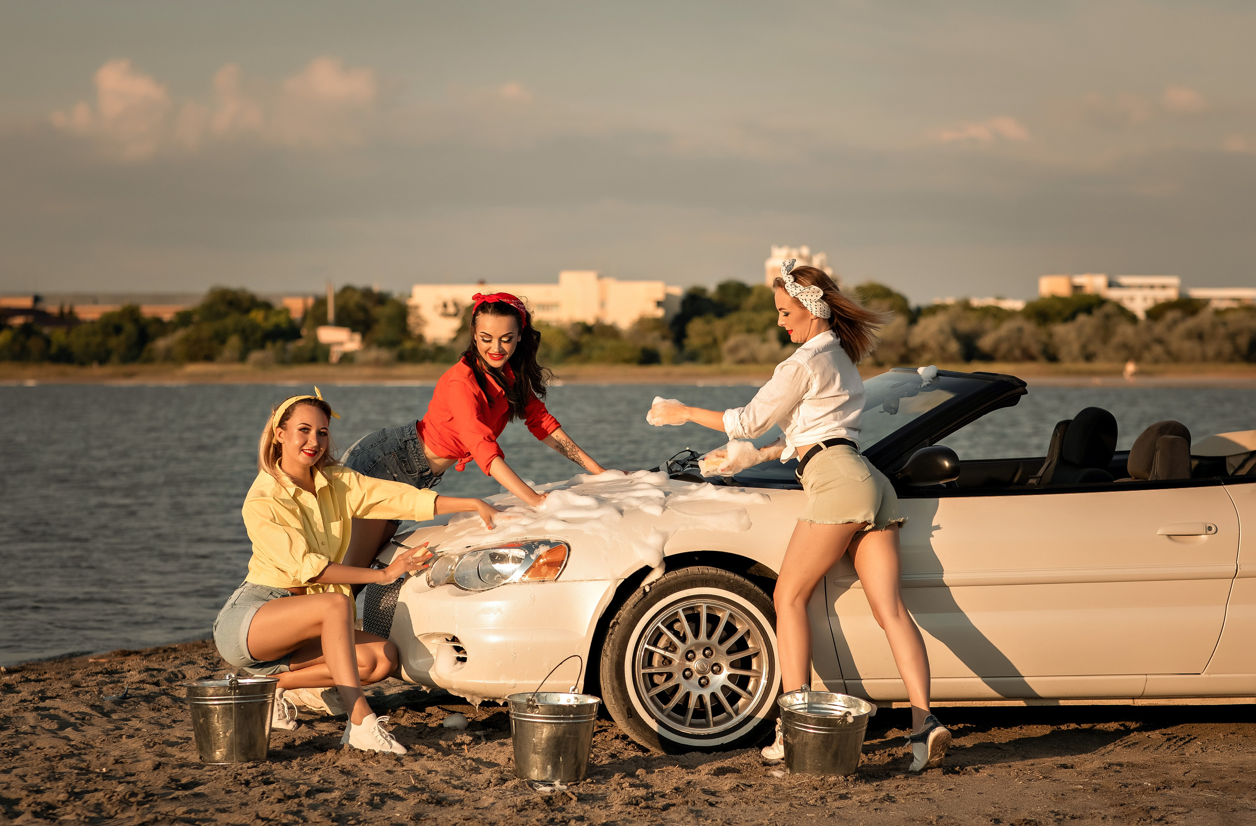 Фотосессия тематическая с идеей. Фотограф-стилист Крым Прокат одежды в Крыму. Фотосессии в Крыму