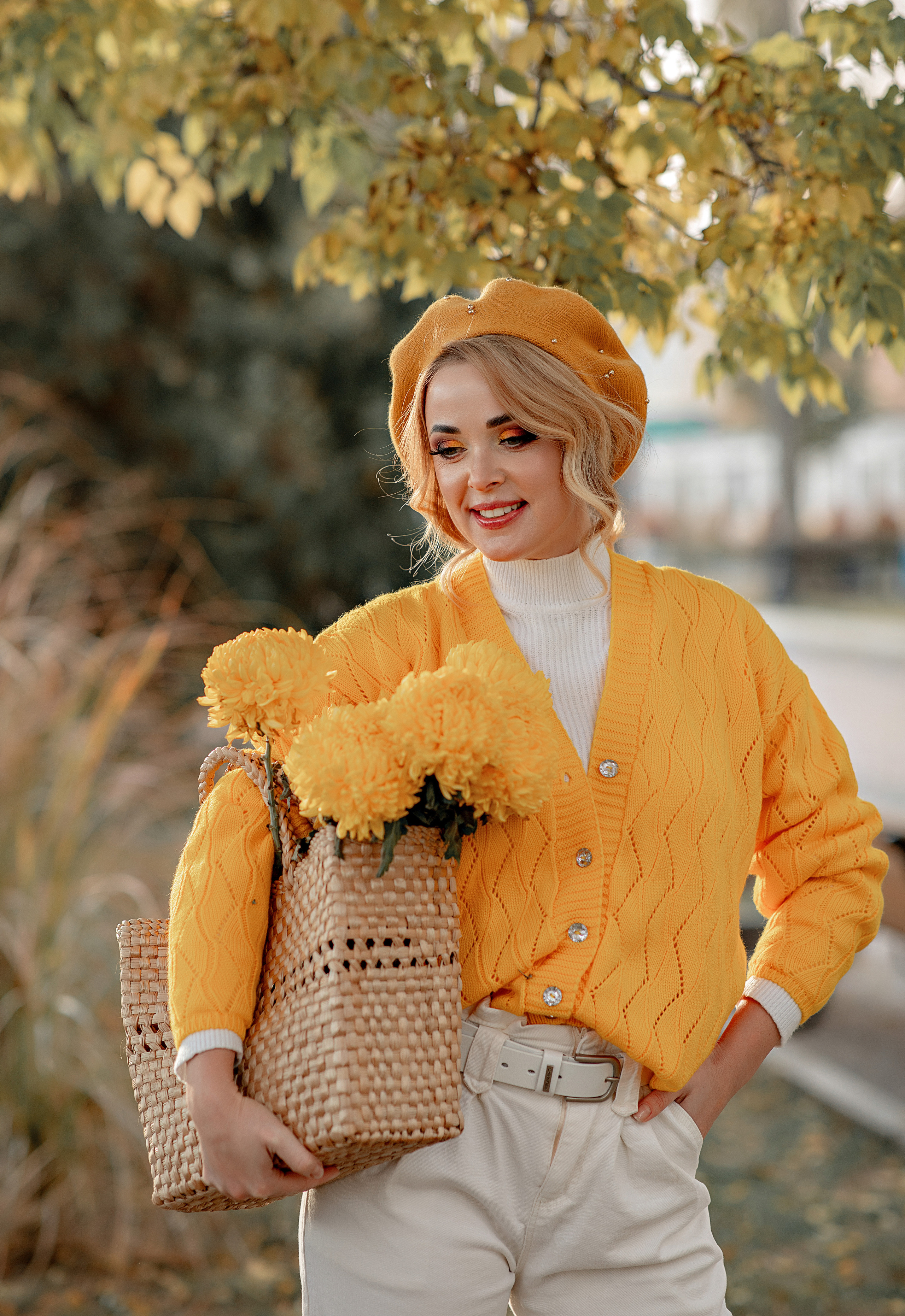 Фотосессия " Прогулка ". Фотограф-стилист Крым Прокат одежды в Крыму. Фотосессии в Крыму