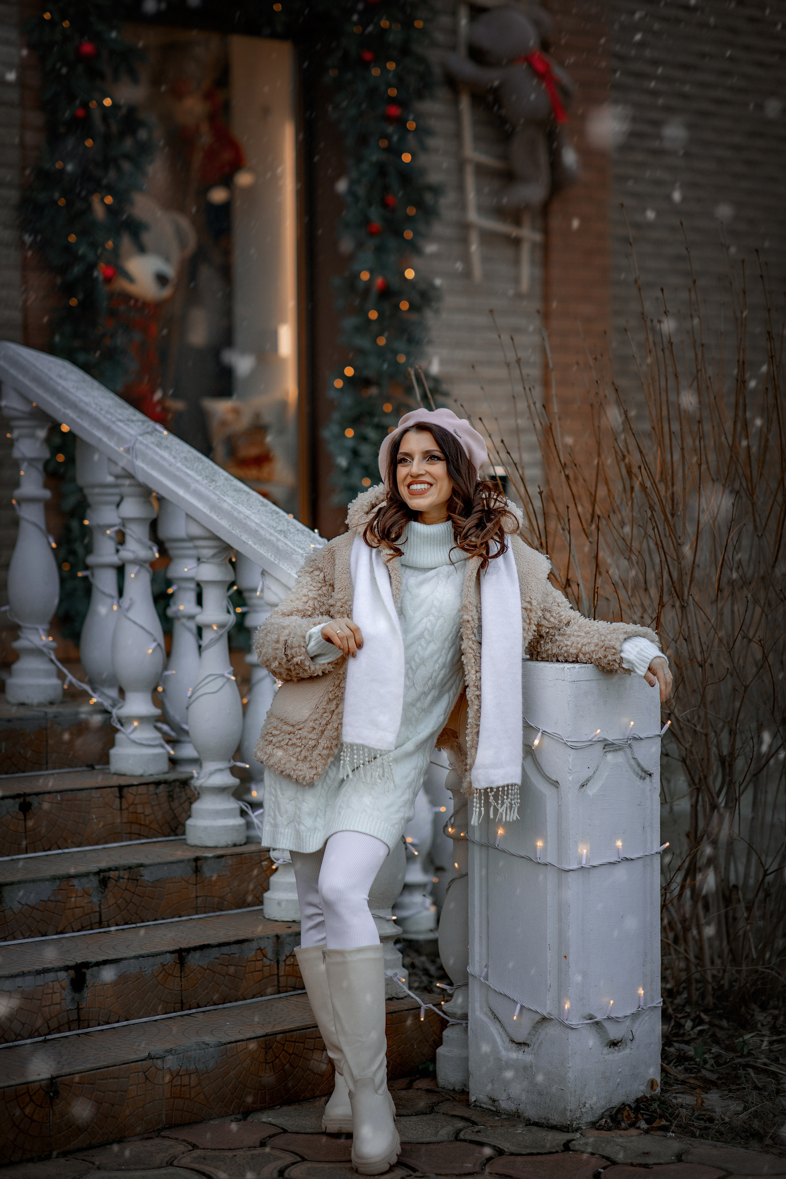 Фотосессия " Прогулка ". Фотограф-стилист Крым Прокат одежды в Крыму. Фотосессии в Крыму