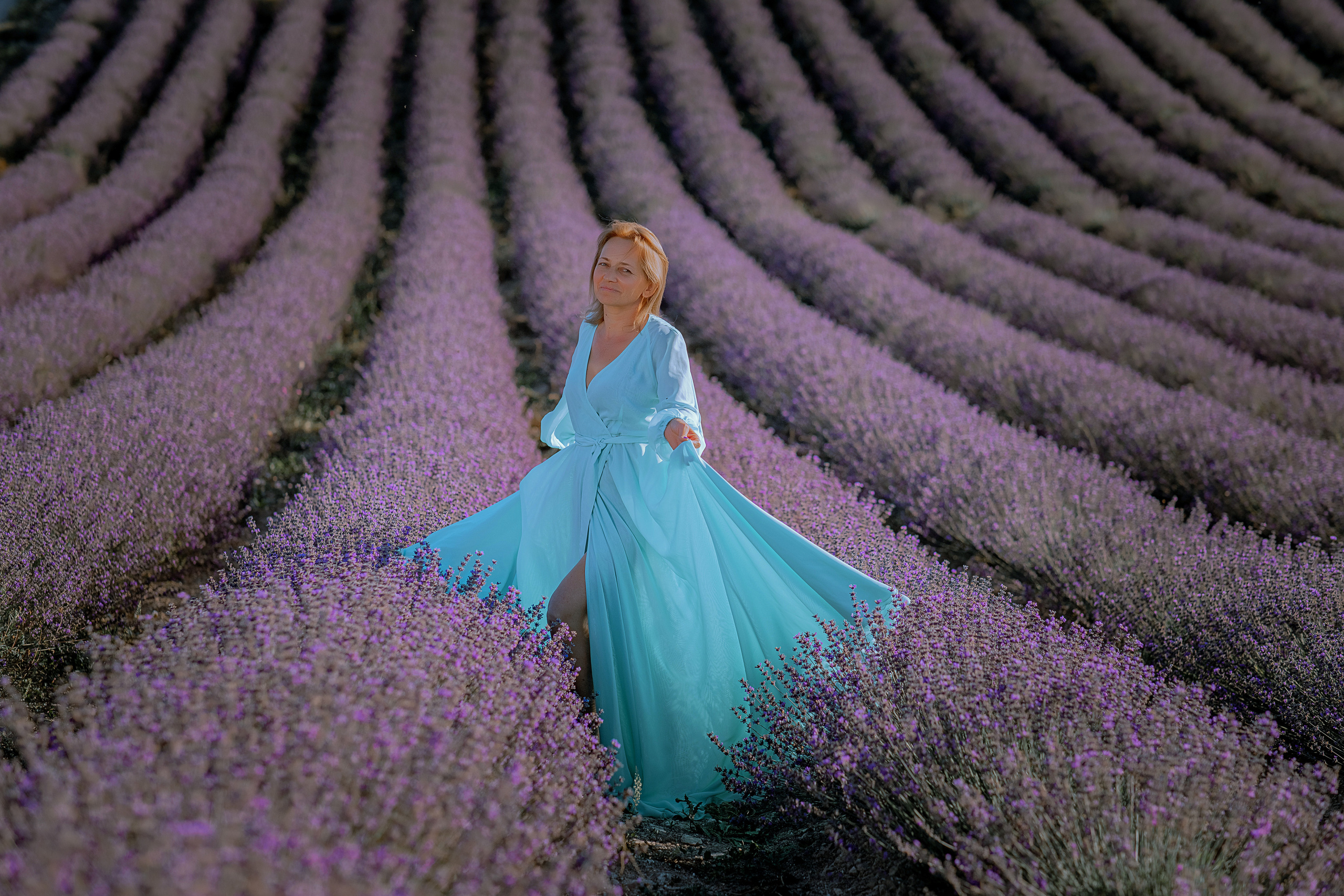 В цветении. Фотограф-стилист Крым Прокат одежды в Крыму. Фотосессии в Крыму