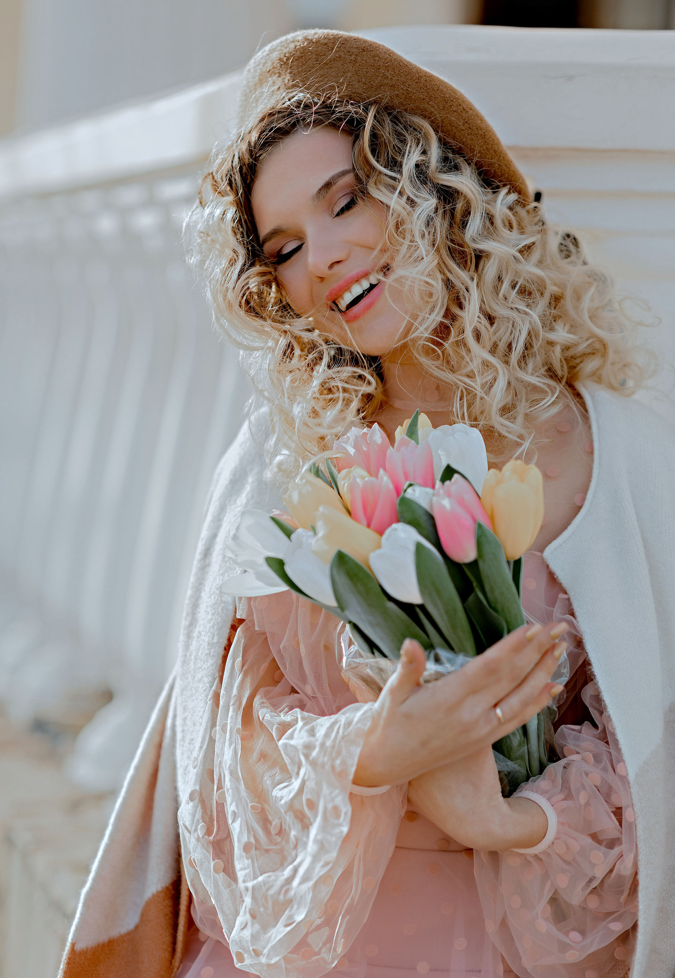 Фотосессия " Прогулка ". Фотограф-стилист Крым Прокат одежды в Крыму. Фотосессии в Крыму