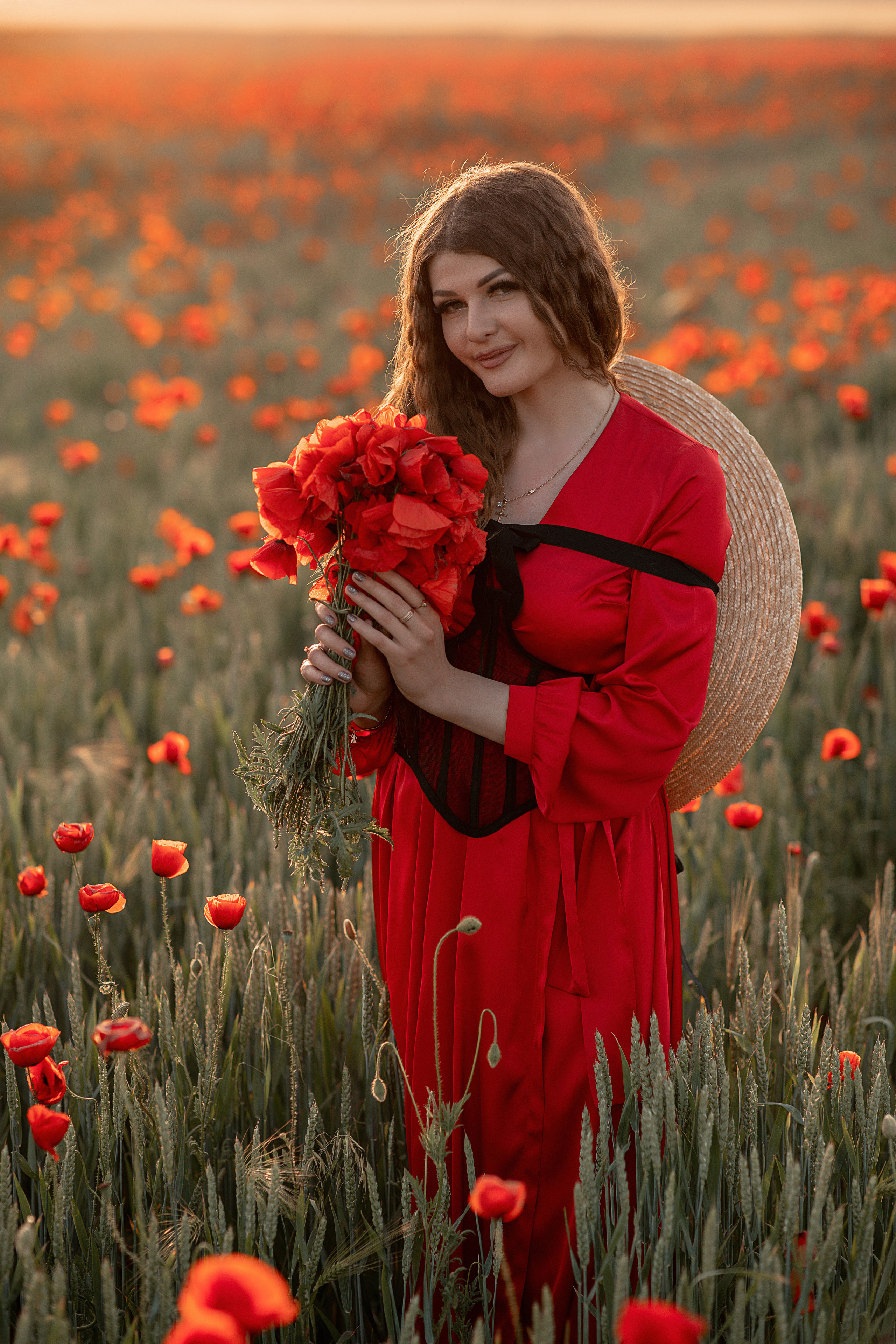 В цветении. Фотограф-стилист Крым Прокат одежды в Крыму. Фотосессии в Крыму