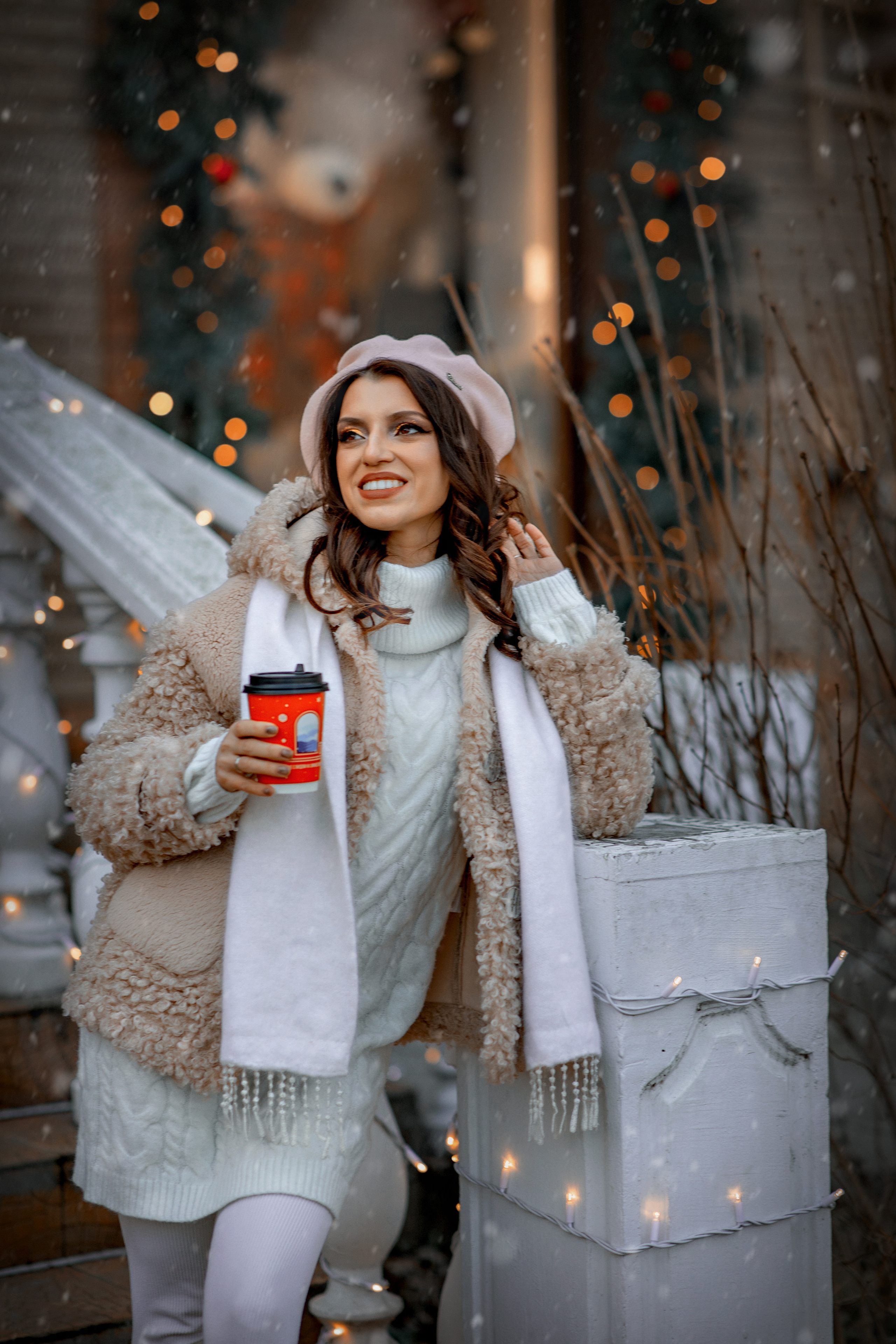 Фотосессия " Прогулка ". Фотограф-стилист Крым Прокат одежды в Крыму. Фотосессии в Крыму