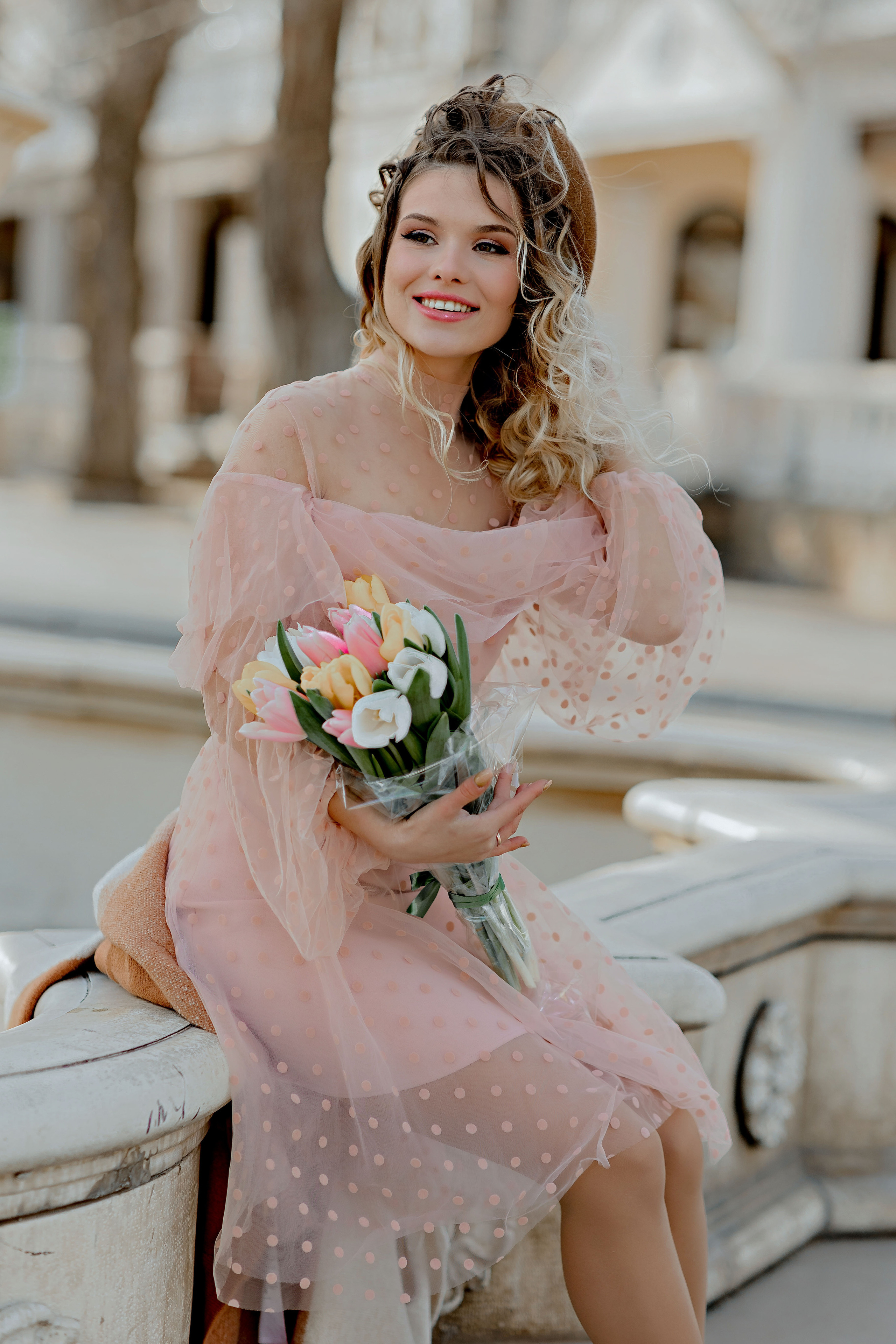 Фотосессия " Прогулка ". Фотограф-стилист Крым Прокат одежды в Крыму. Фотосессии в Крыму