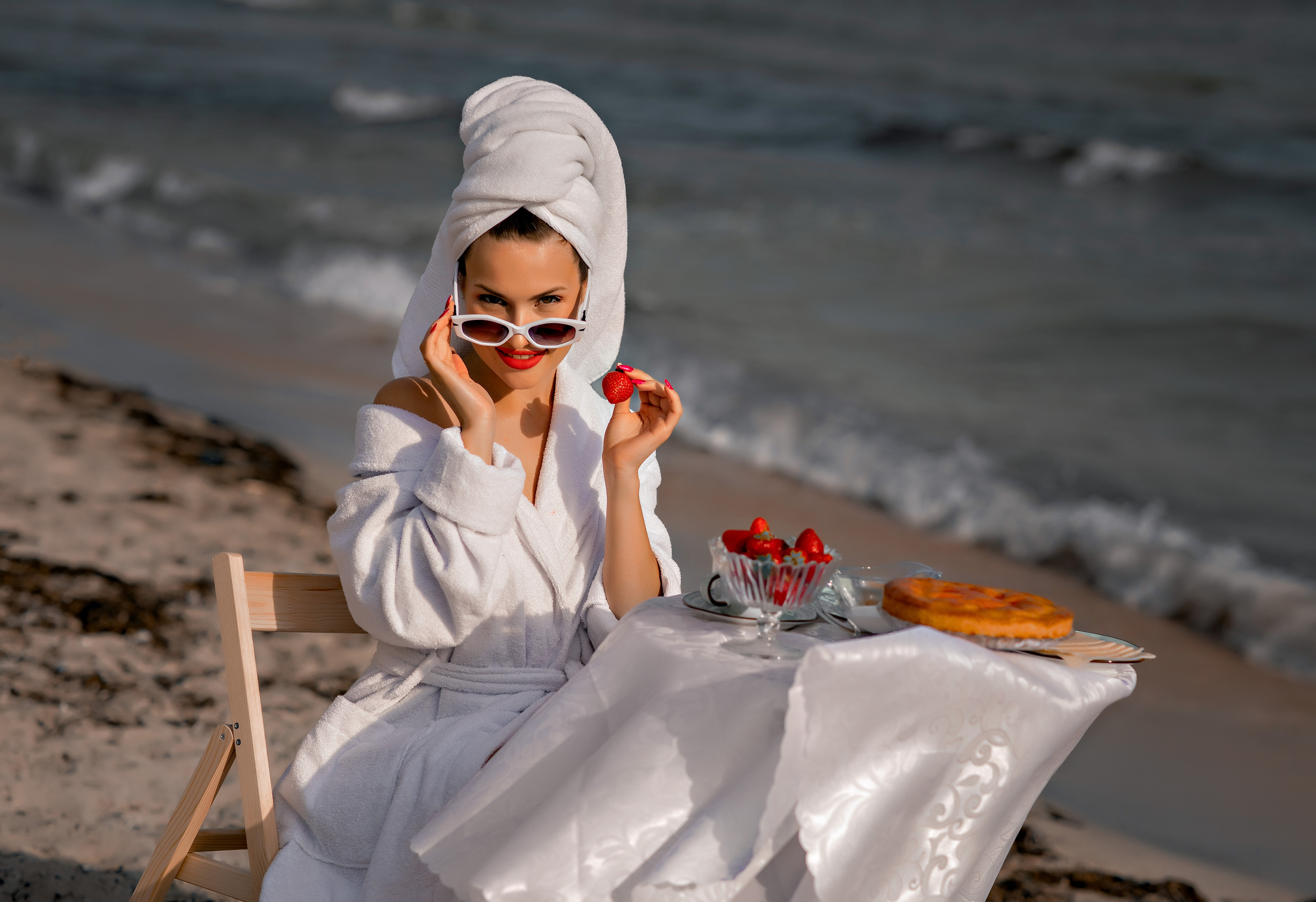 Фотосессия тематическая с идеей. Фотограф-стилист Крым Прокат одежды в Крыму. Фотосессии в Крыму