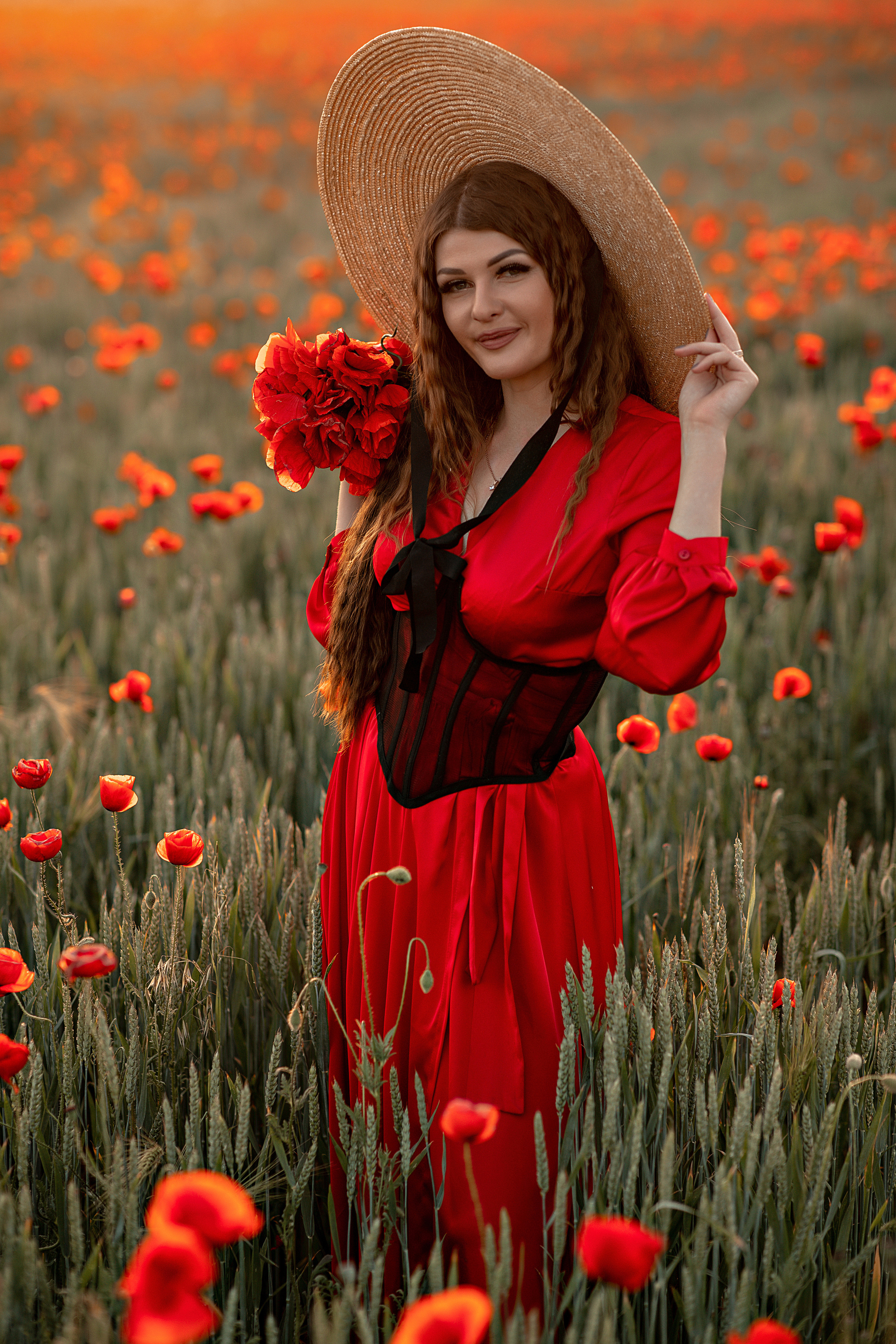 В цветении. Фотограф-стилист Крым Прокат одежды в Крыму. Фотосессии в Крыму