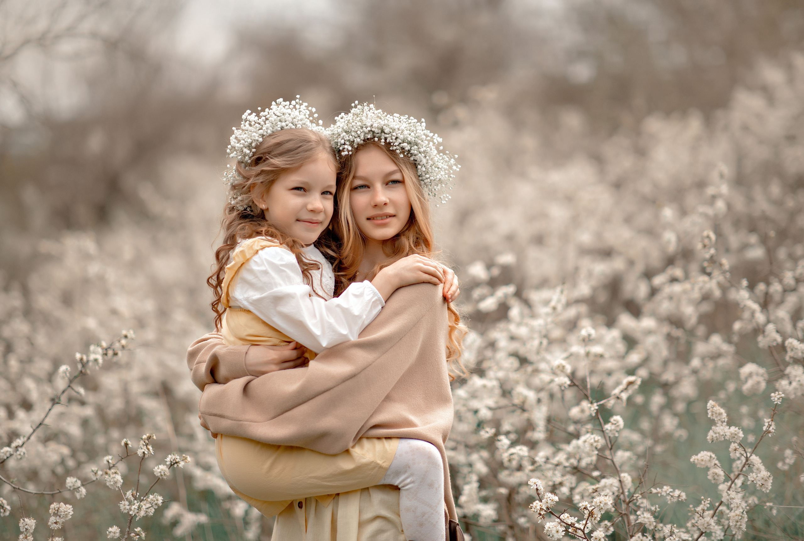 В цветении. Фотограф-стилист Крым Прокат одежды в Крыму. Фотосессии в Крыму