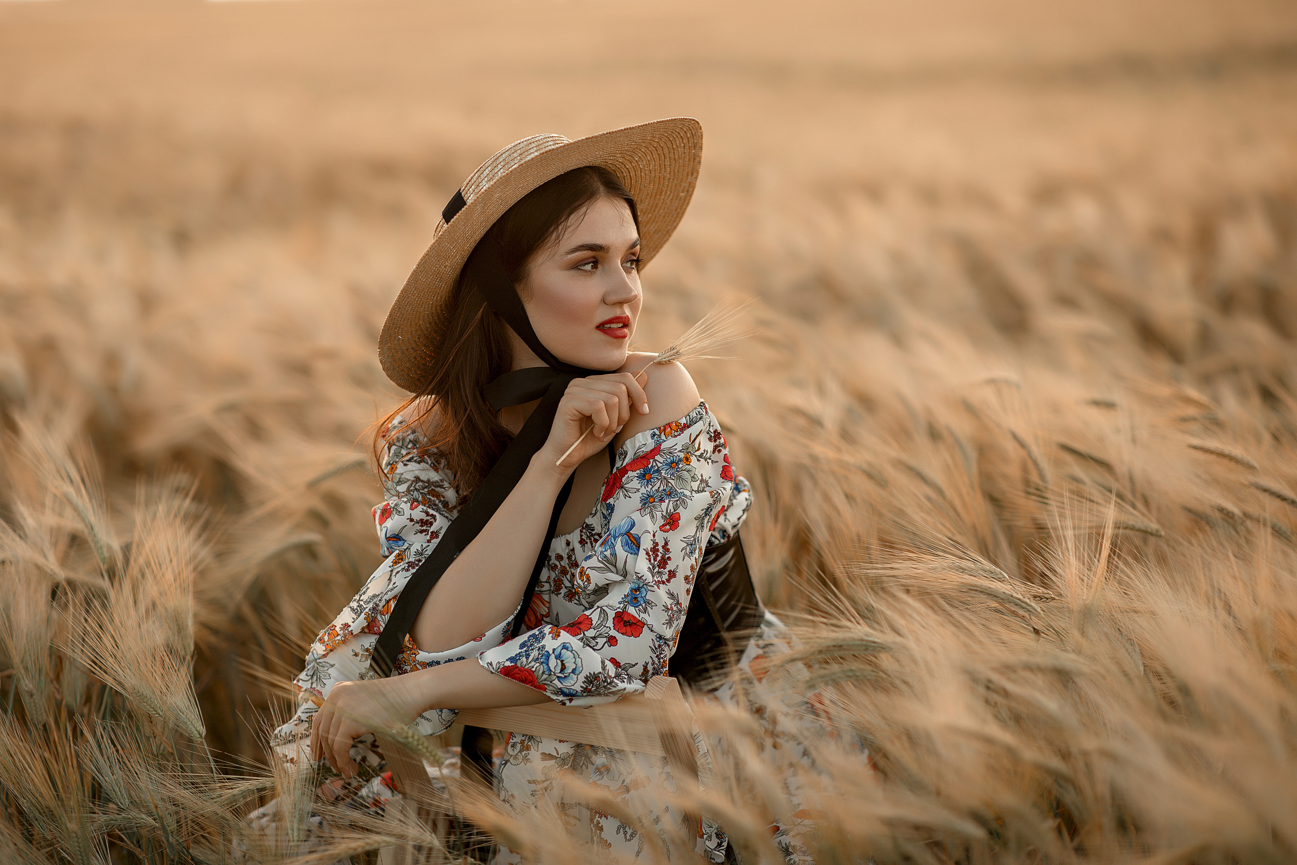 В цветении. Фотограф-стилист Крым Прокат одежды в Крыму. Фотосессии в Крыму