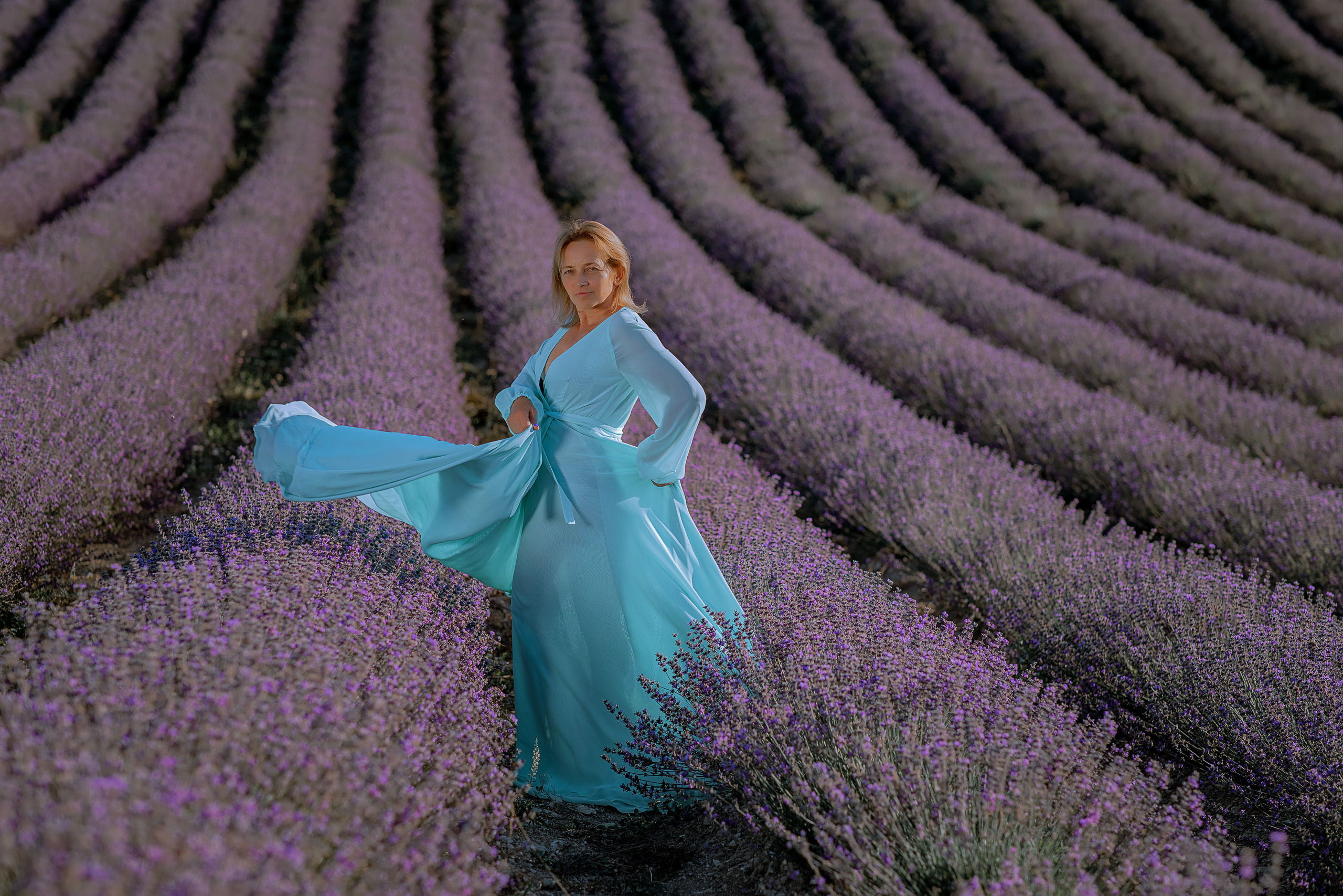 В цветении. Фотограф-стилист Крым Прокат одежды в Крыму. Фотосессии в Крыму