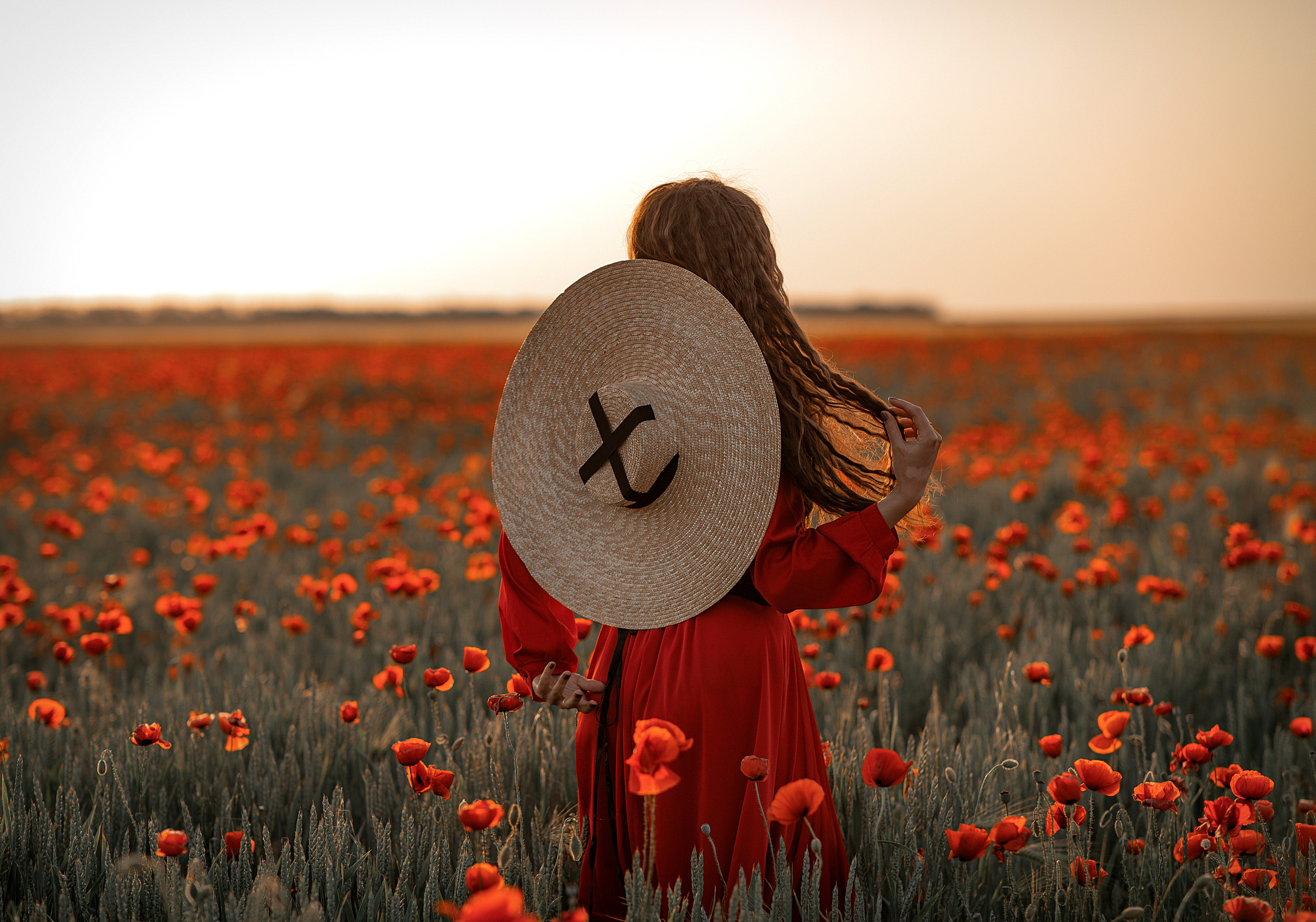 В цветении. Фотограф-стилист Крым Прокат одежды в Крыму. Фотосессии в Крыму