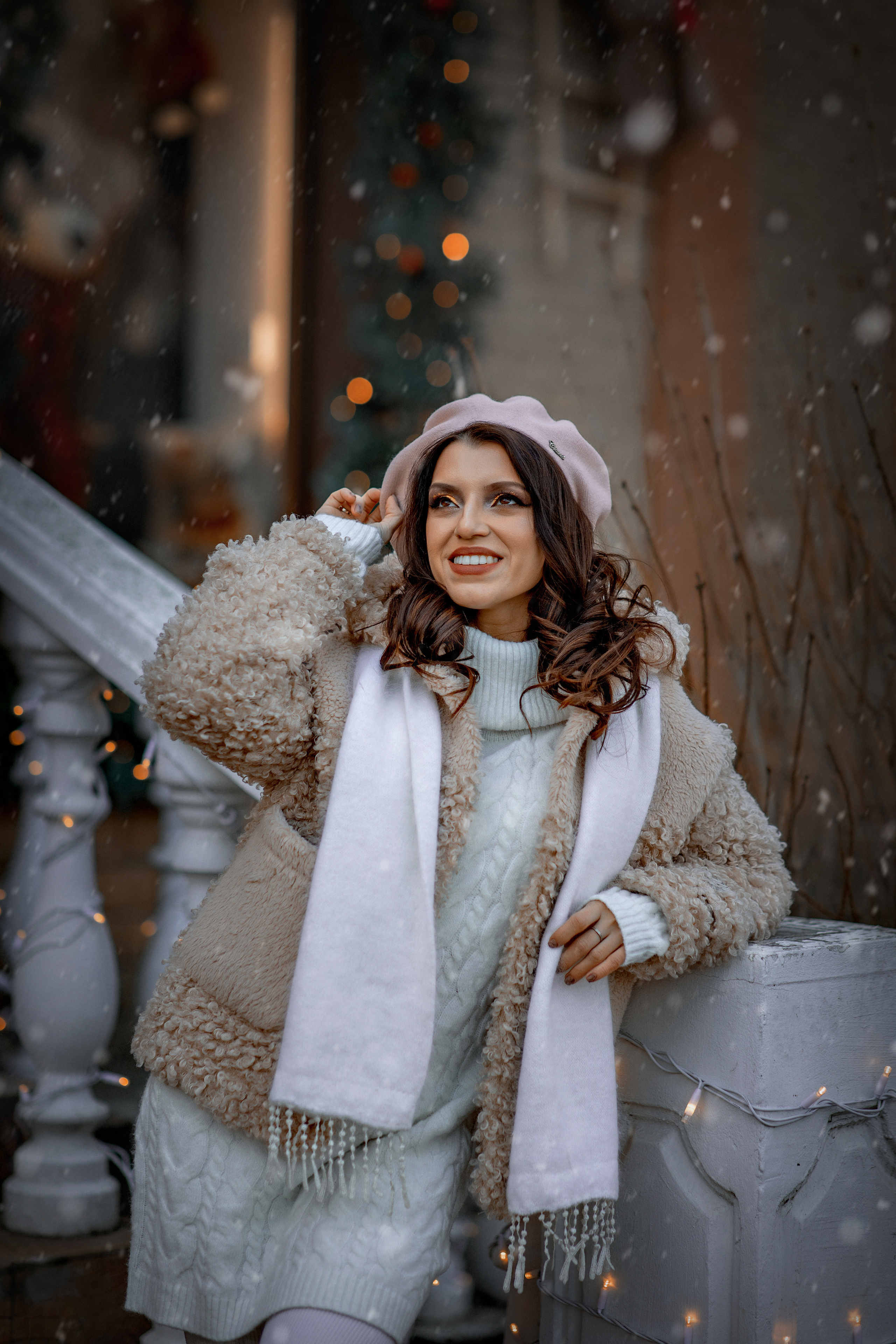 Фотосессия " Прогулка ". Фотограф-стилист Крым Прокат одежды в Крыму. Фотосессии в Крыму