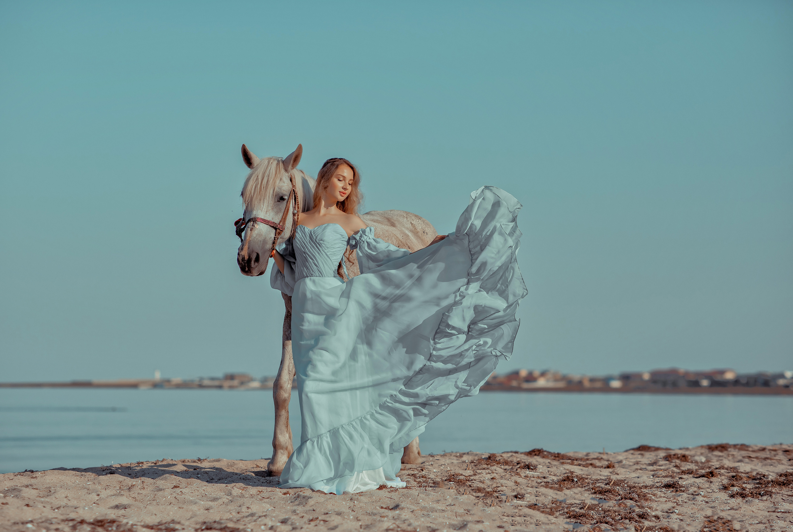 Фотосессия с лошадью. Фотограф-стилист Крым Прокат одежды в Крыму. Фотосессии в Крыму