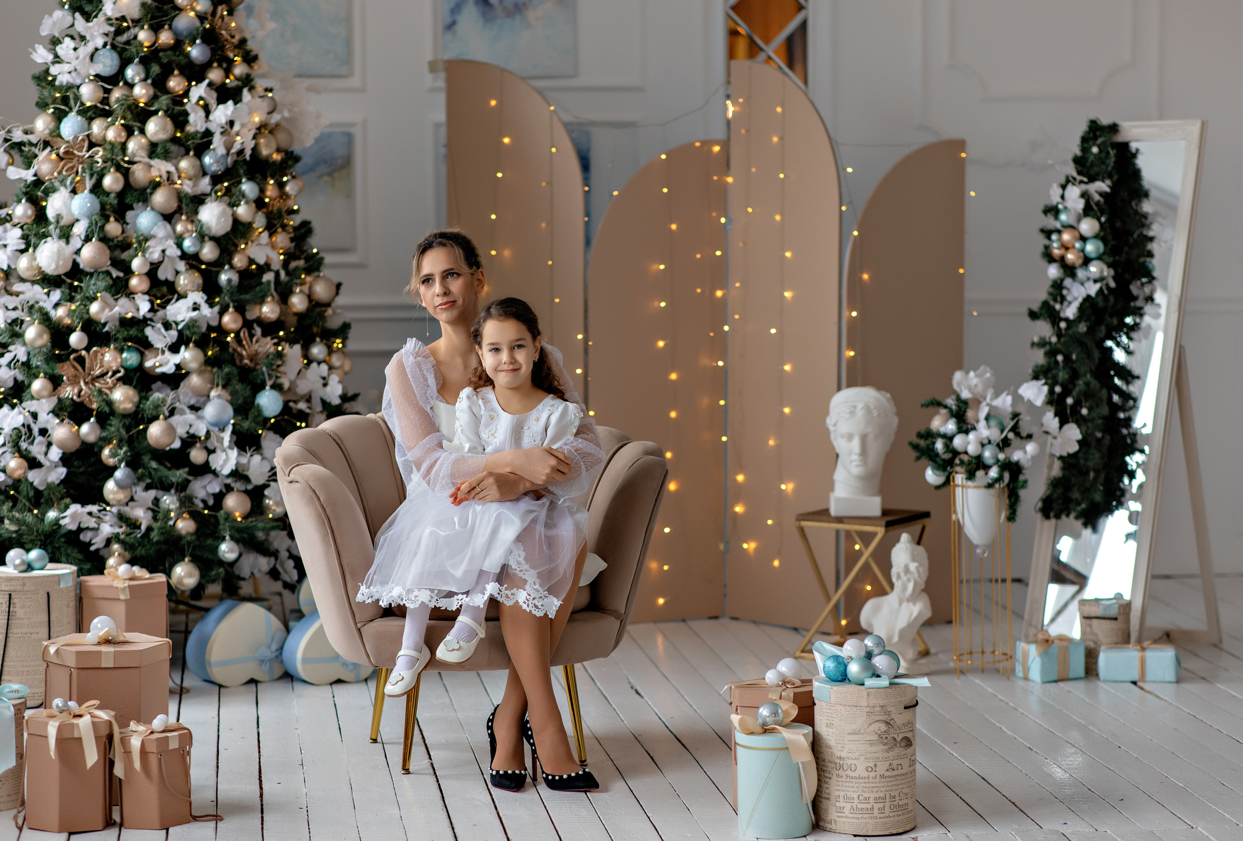 Новогодние. Фотограф-стилист Крым Прокат одежды в Крыму. Фотосессии в Крыму