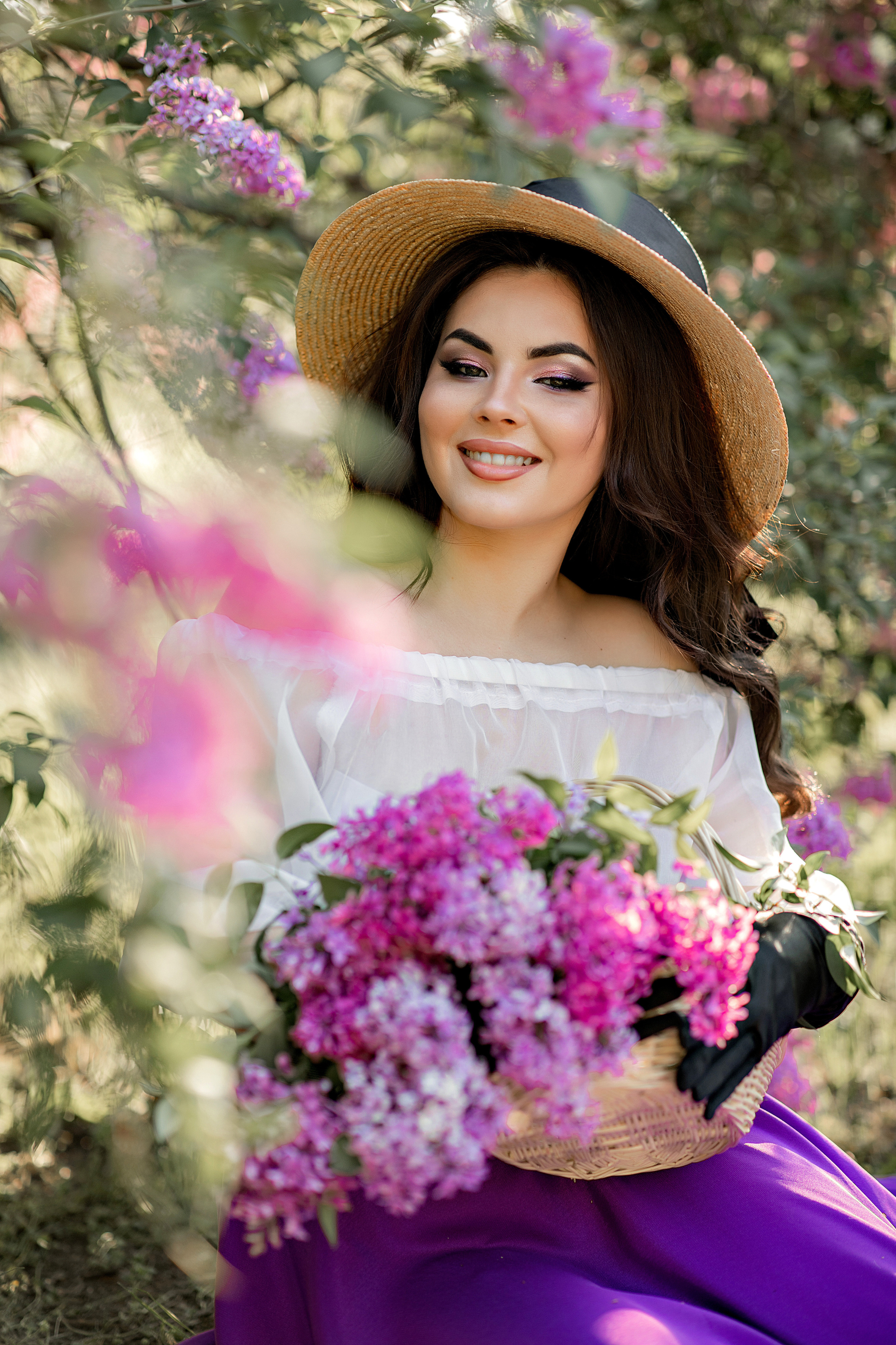 В цветении. Фотограф-стилист Крым Прокат одежды в Крыму. Фотосессии в Крыму