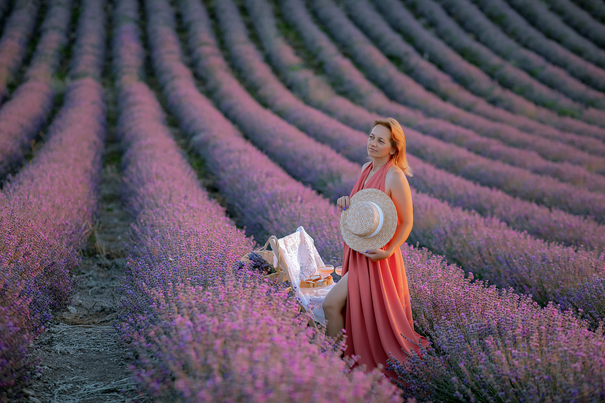 В цветении. Фотограф-стилист Крым Прокат одежды в Крыму. Фотосессии в Крыму