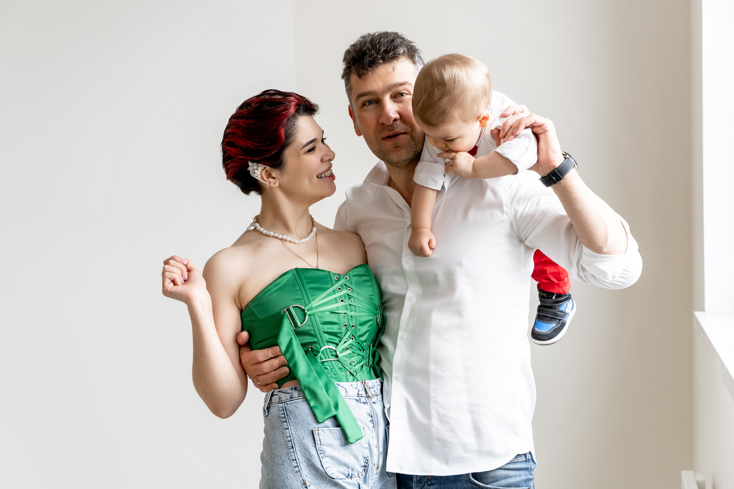 Домашняя семейная фотосессия в Москве, Домодедово, Видное, Бутово, Щербинка. Семейный фотограф Москва и Московская область. Семейная фотосессия на природе. Фотосессия детского праздника. Фотосессия юбилея. Фотосессия в день рождения. Фотограф на годик ребенку. Детский фотограф. Фоторепортаж семейного праздника. Детский фотограф Москва.