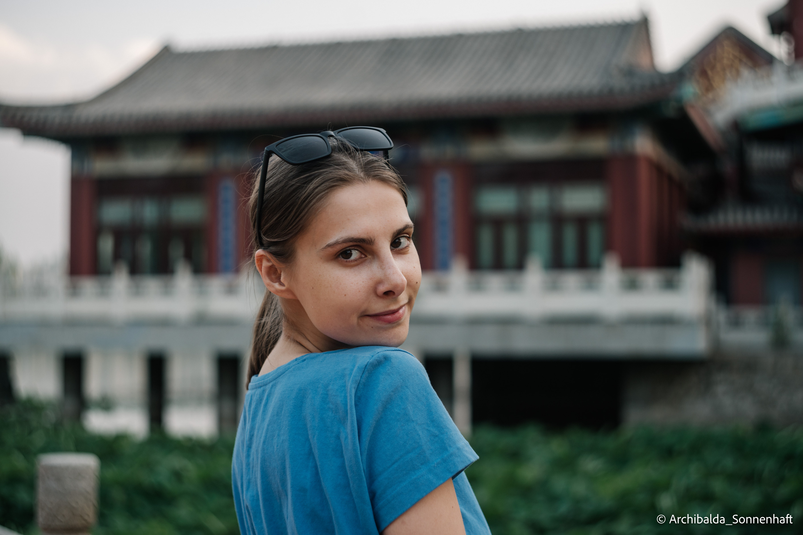 Walk of the First day of Summer. Photographer in Guangzhou, China. Archibald Sonnenhaft