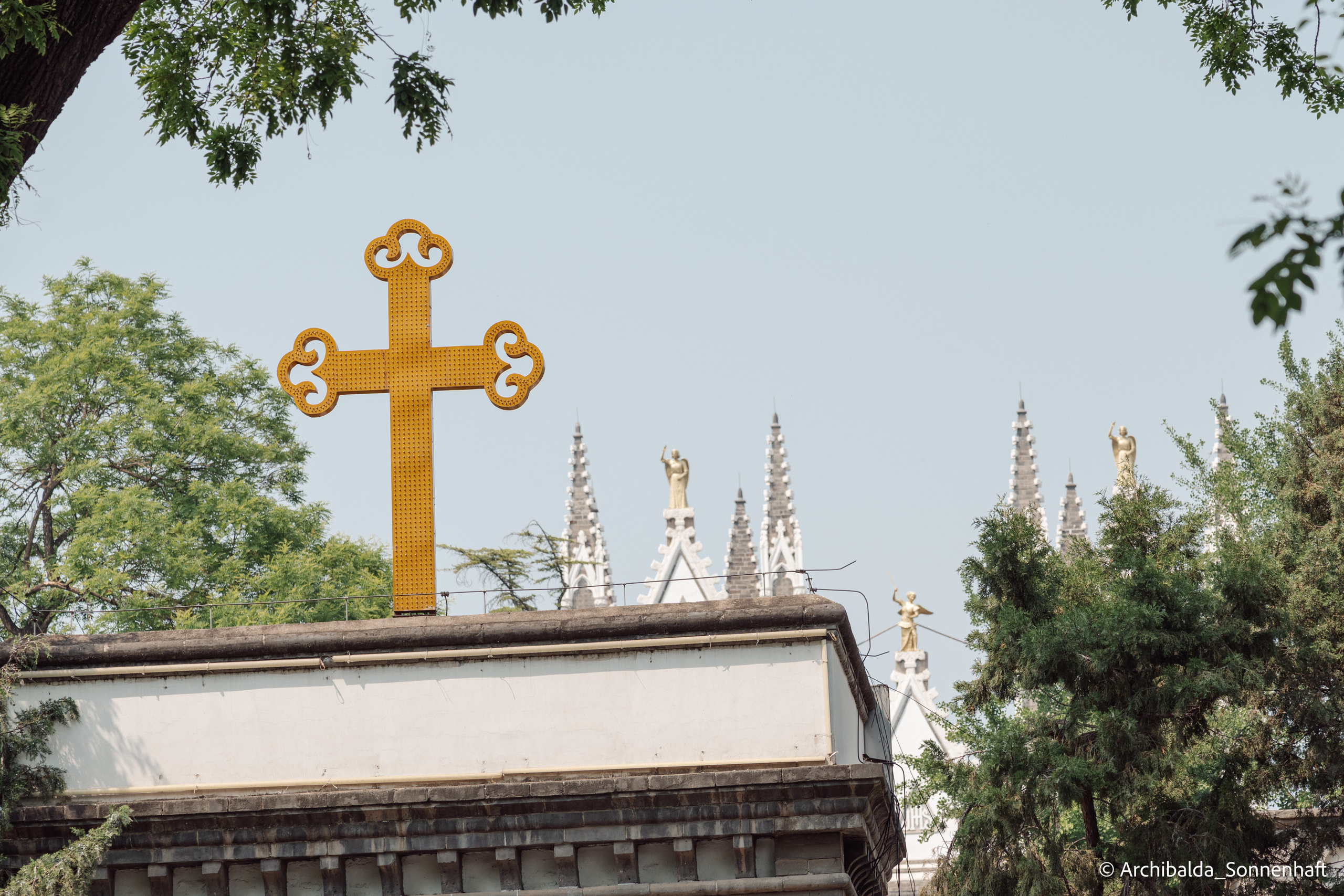 Tianjin-Beijin. Photographer in Guangzhou, China. Archibald Sonnenhaft