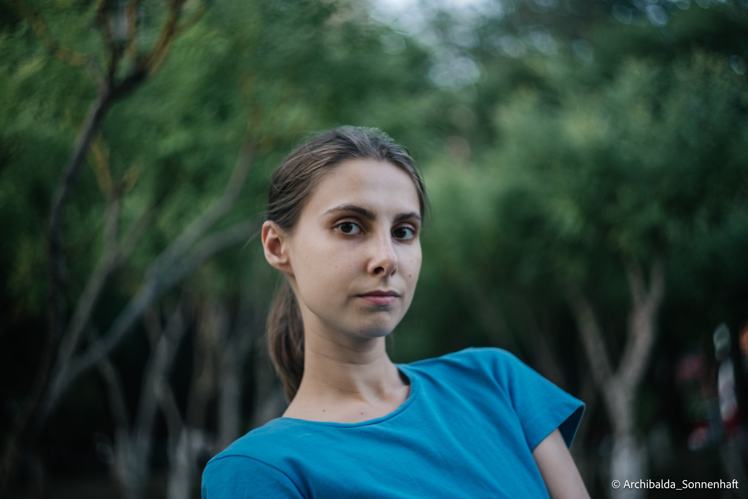 Walk of the First day of Summer. Photographer in Guangzhou, China. Archibald Sonnenhaft